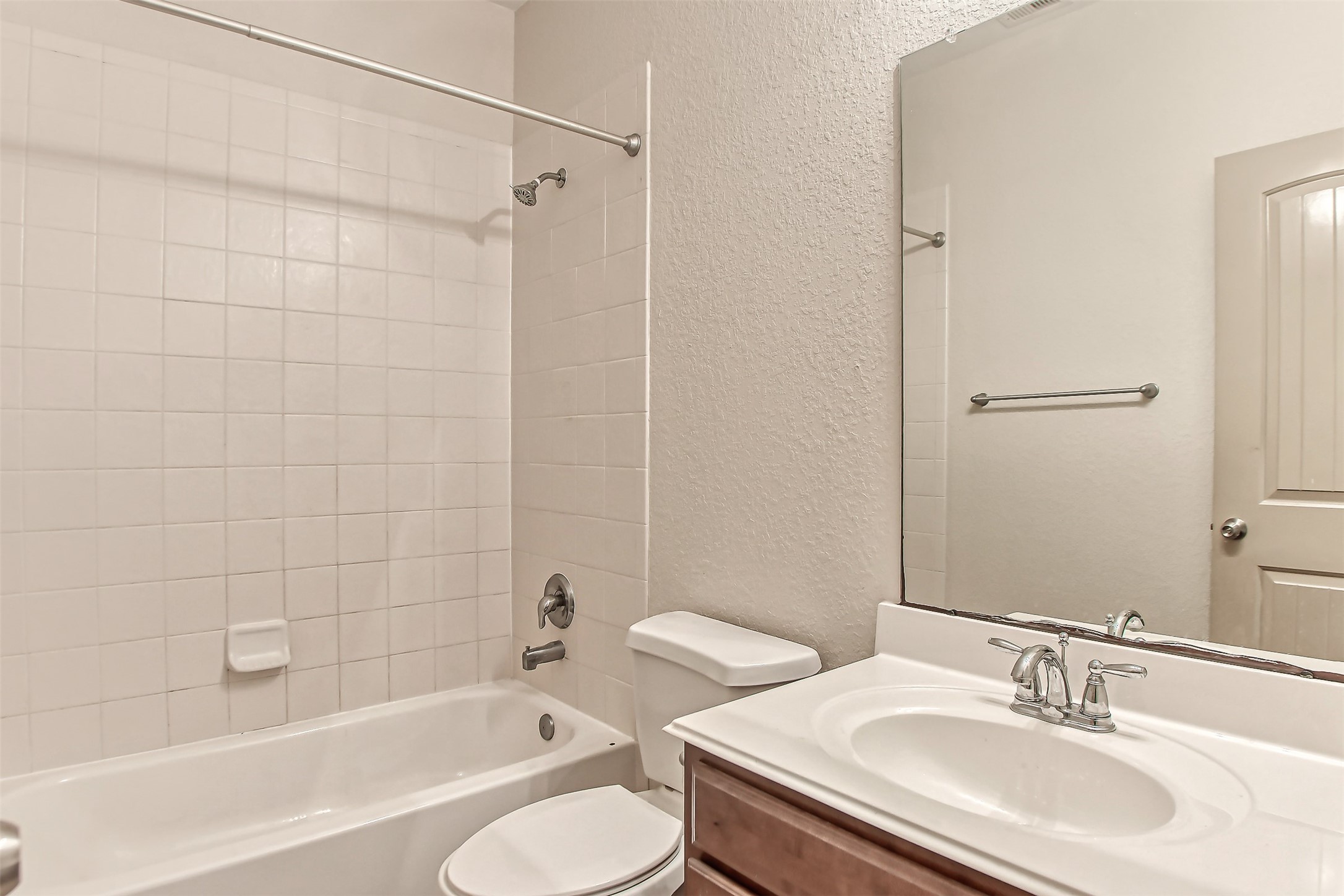 25522 Marmite Drive Property Photo 12