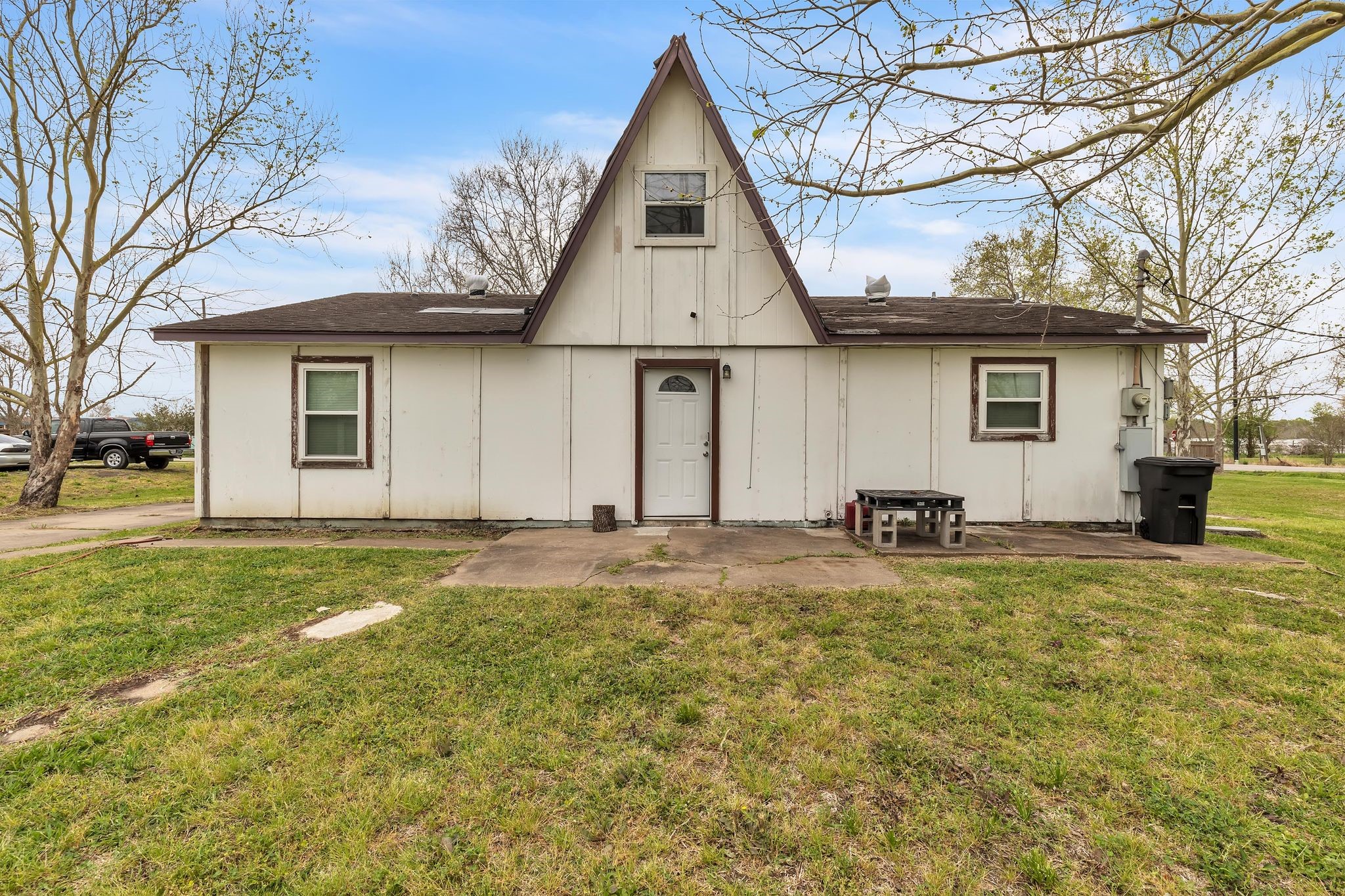 7122 Amy Lane Property Photo