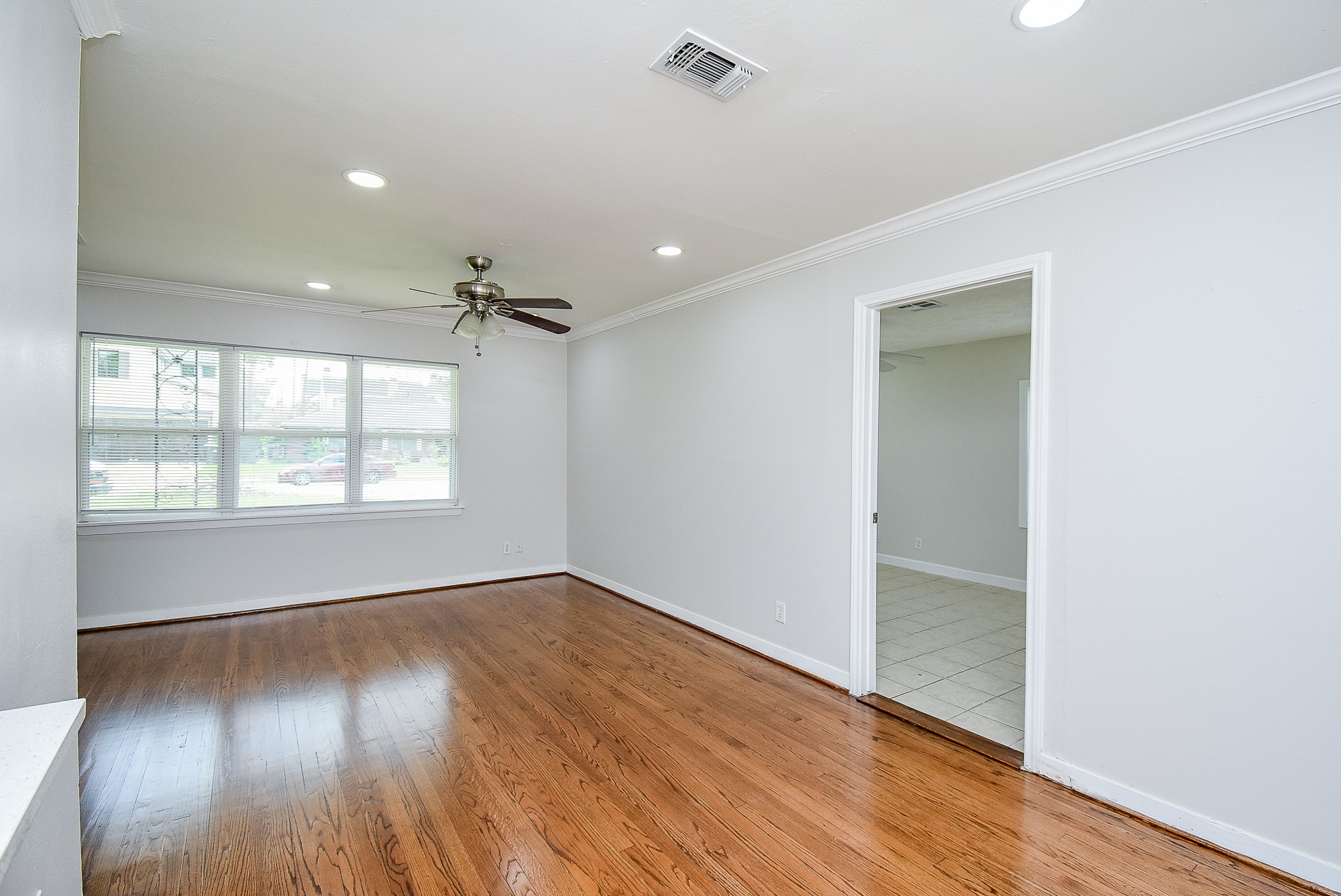 7406 Schiller Street Property Photo 12