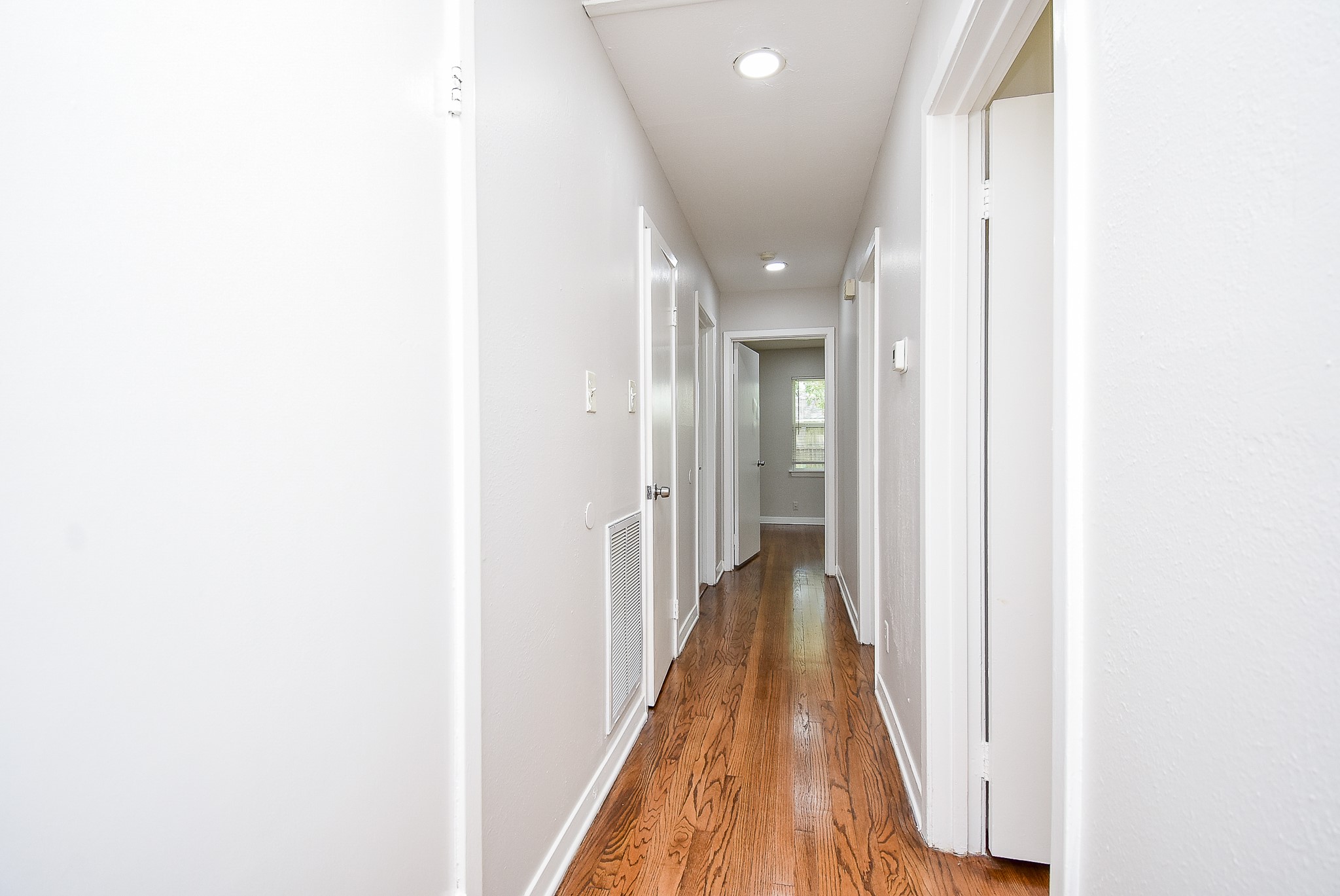 7406 Schiller Street Property Photo 18