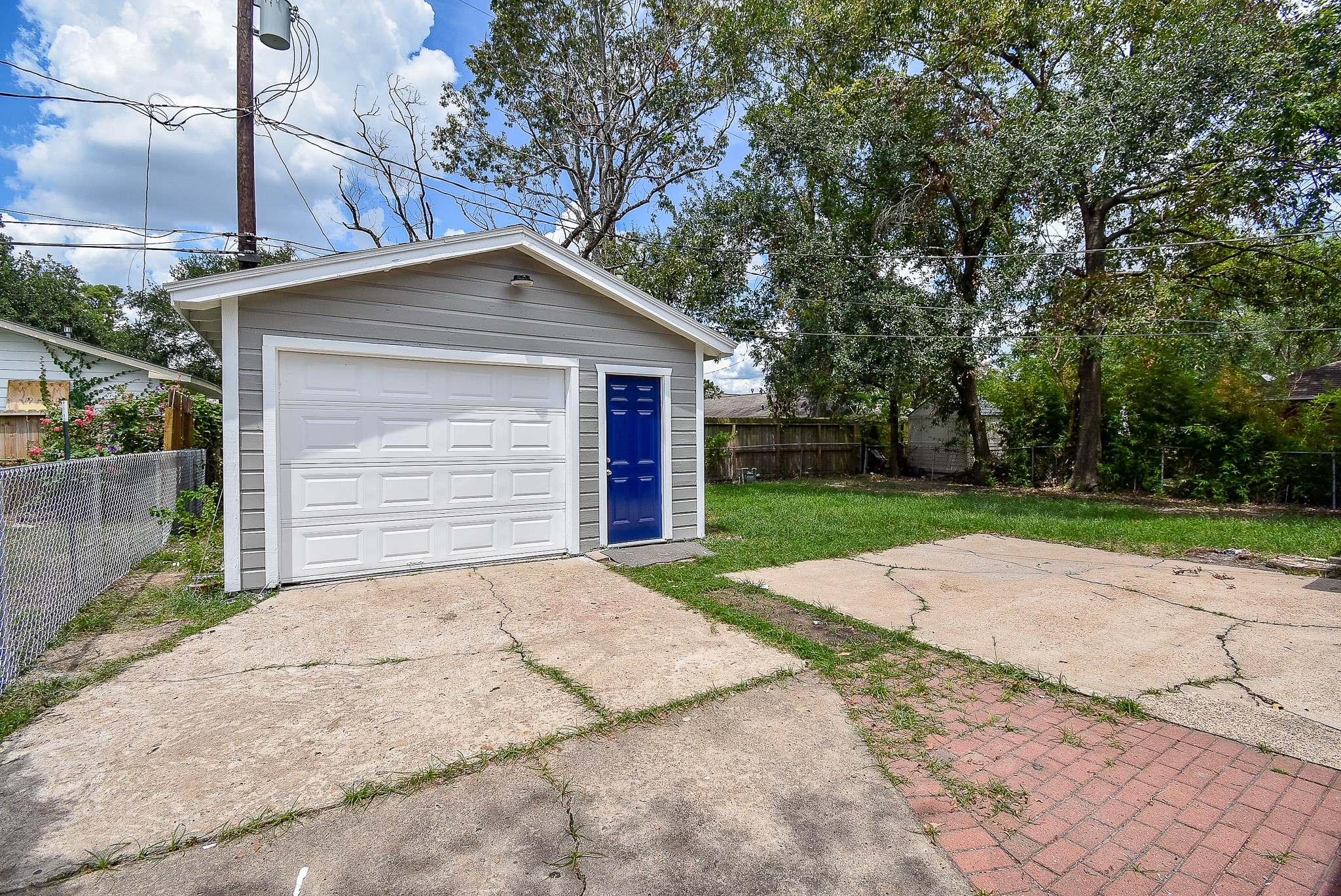 7406 Schiller Street Property Photo 28