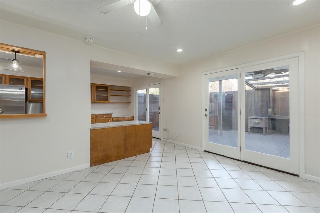 20357 Fieldtree Drive Property Photo 7