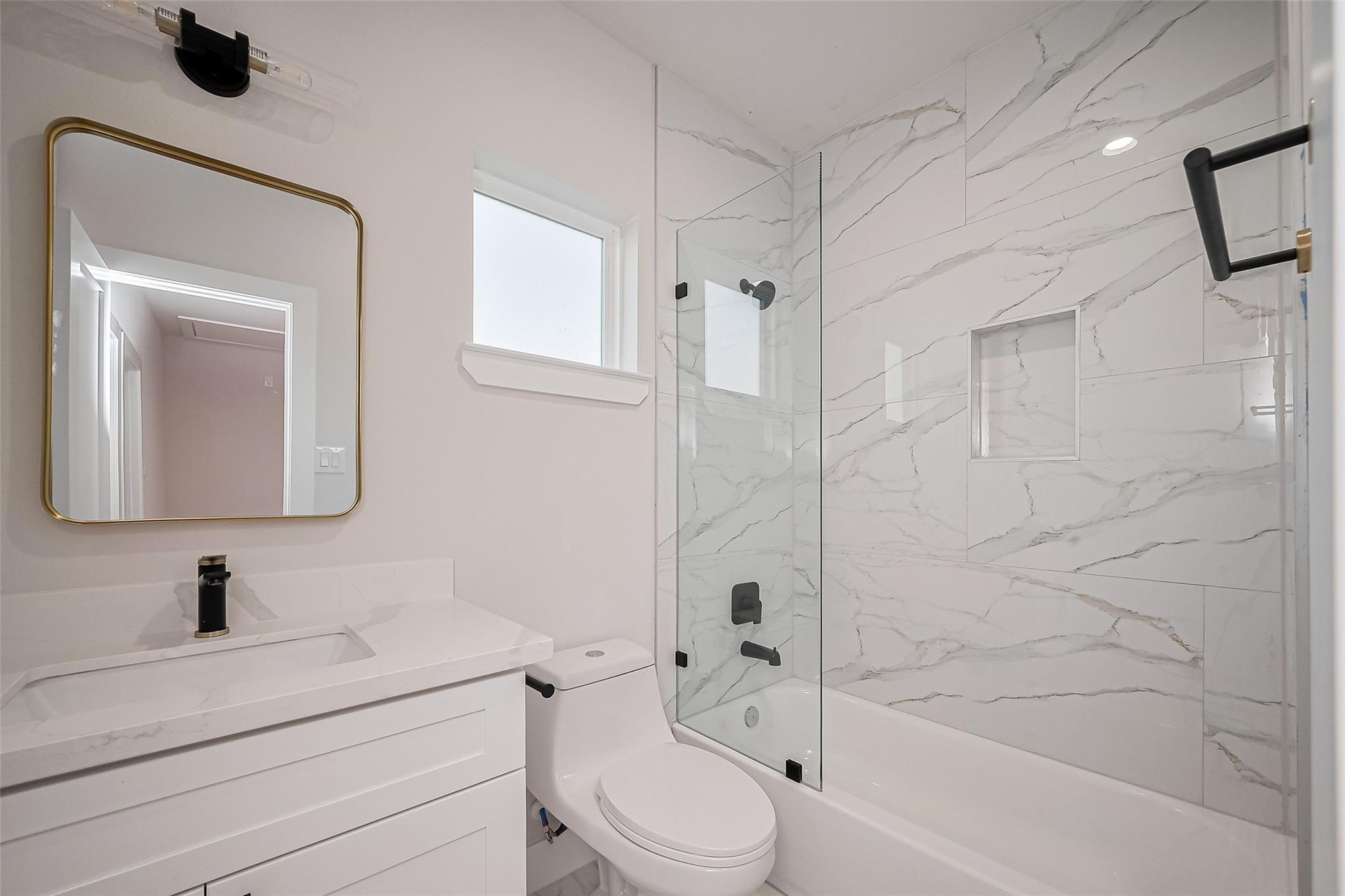 3542 Mt Pleasant Steet Property Photo 15