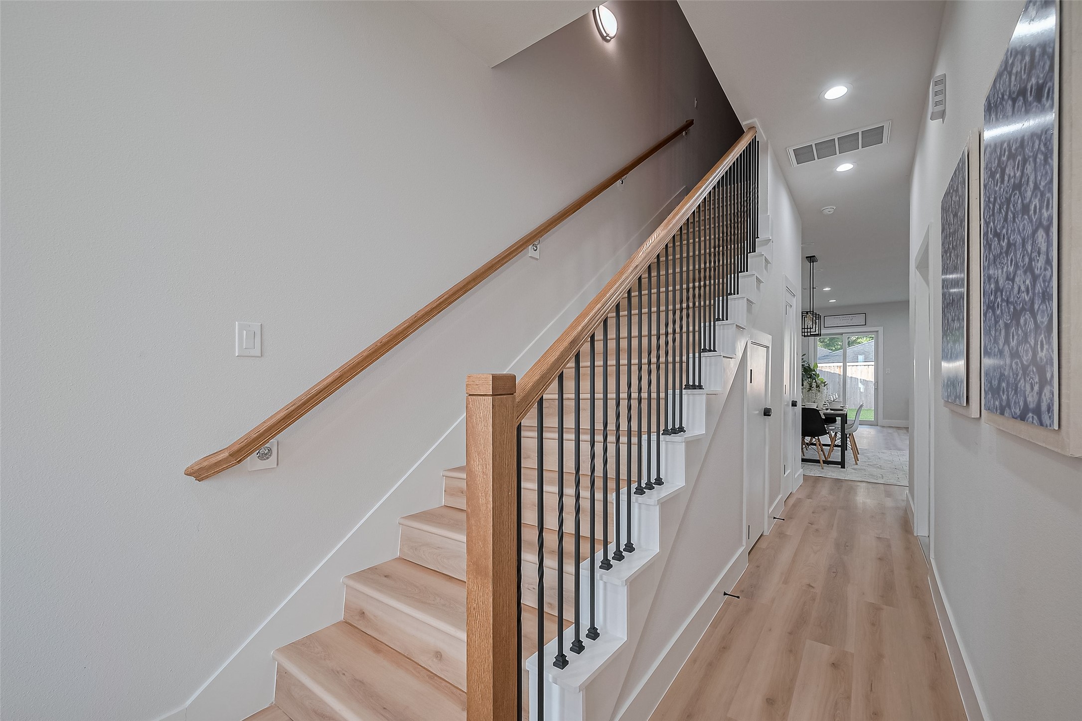 3542 Mt Pleasant Steet Property Photo 17