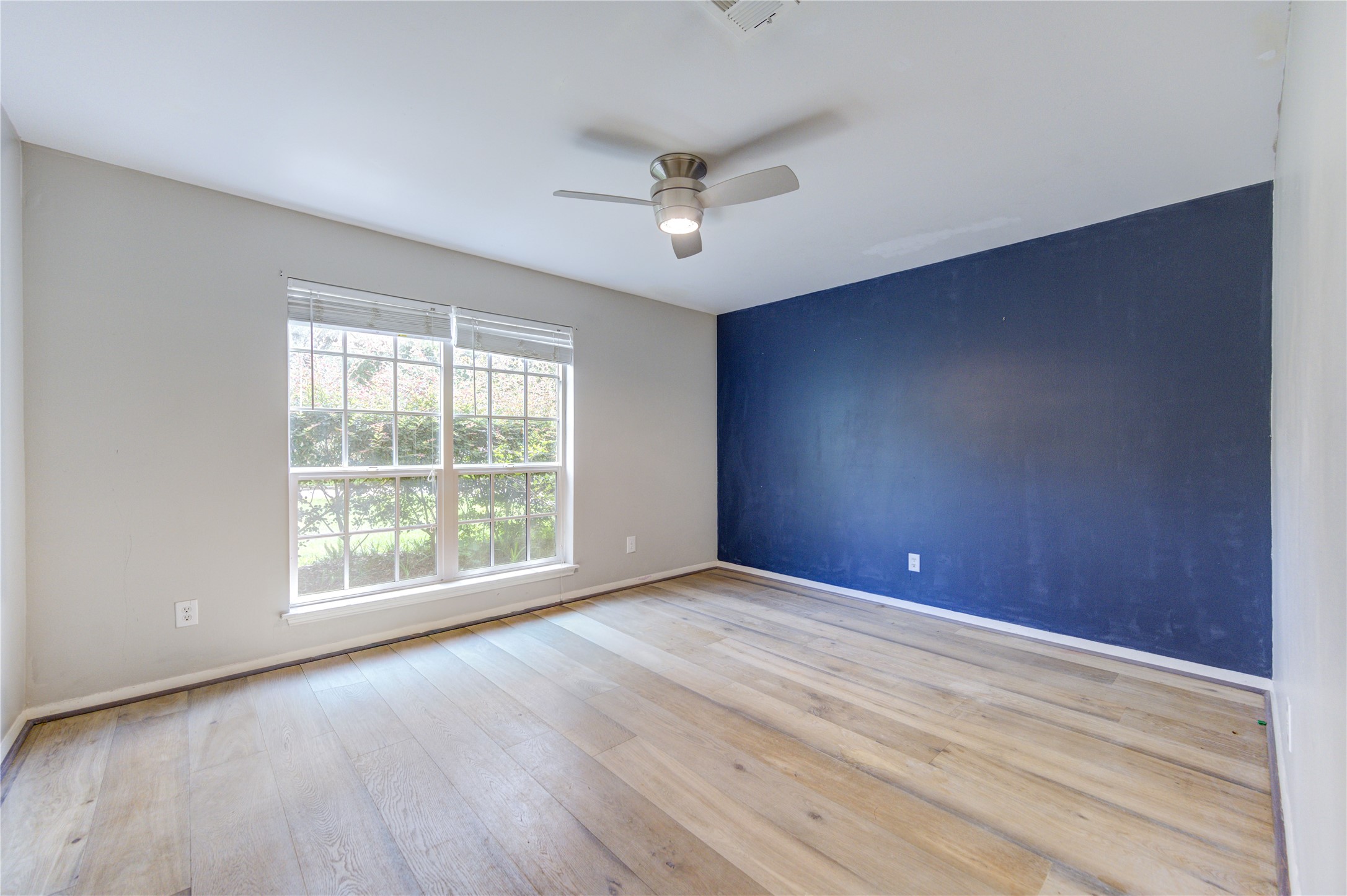 5019 Oak Forest Drive Property Photo 20