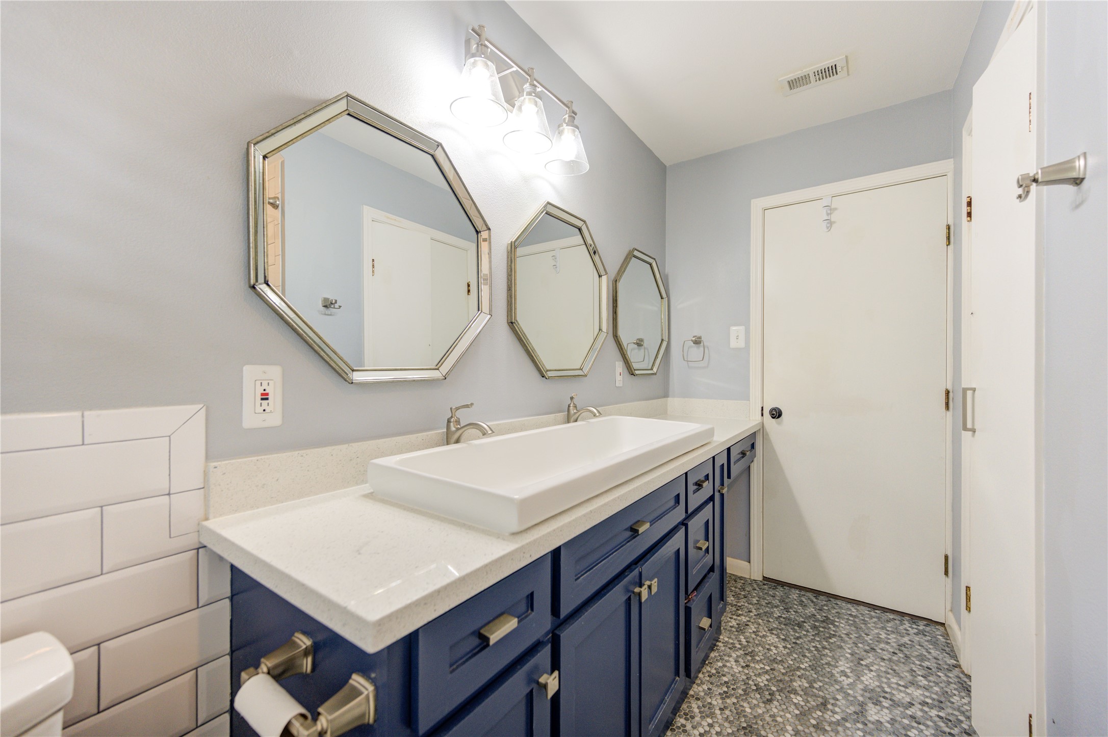 5019 Oak Forest Drive Property Photo 23