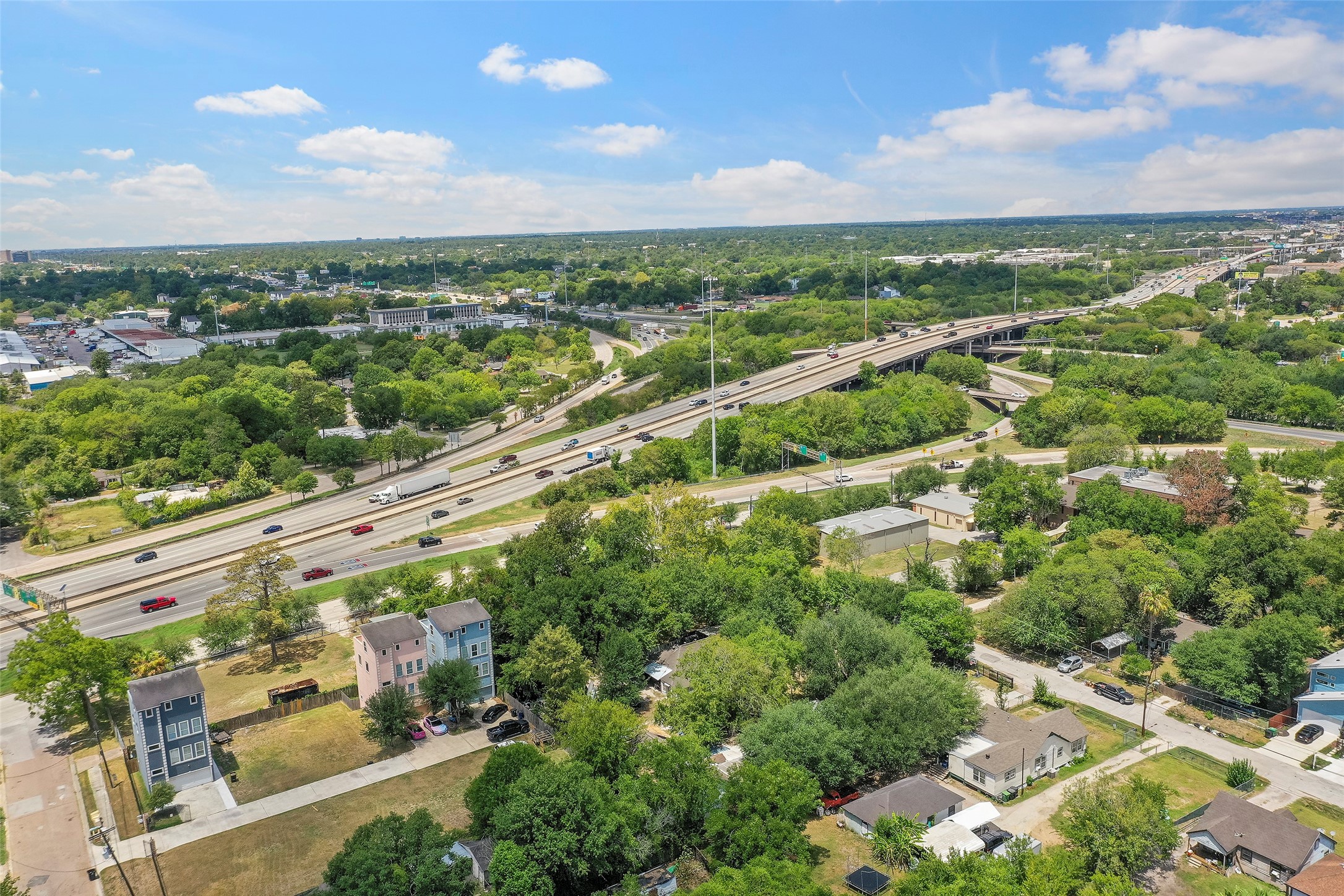 213 Sylvester Road Property Photo 8