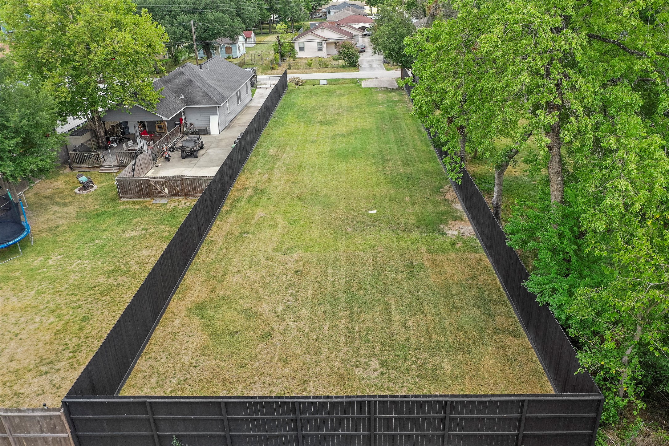 213 Sylvester Road Property Photo 11