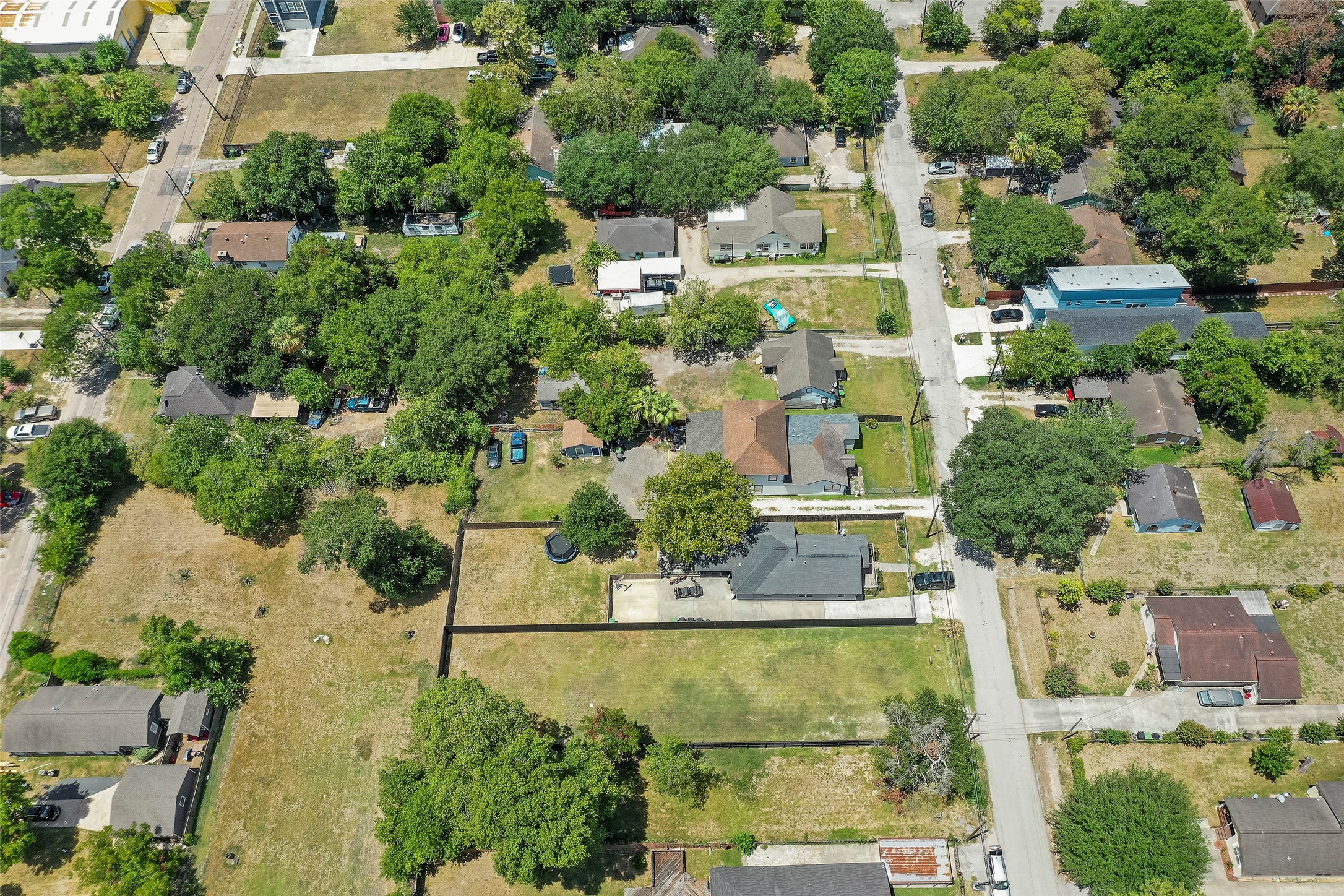 213 Sylvester Road Property Photo 23