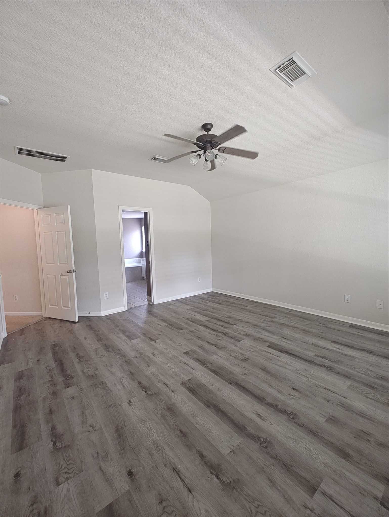 10918 Tattershall Lane Property Photo 6