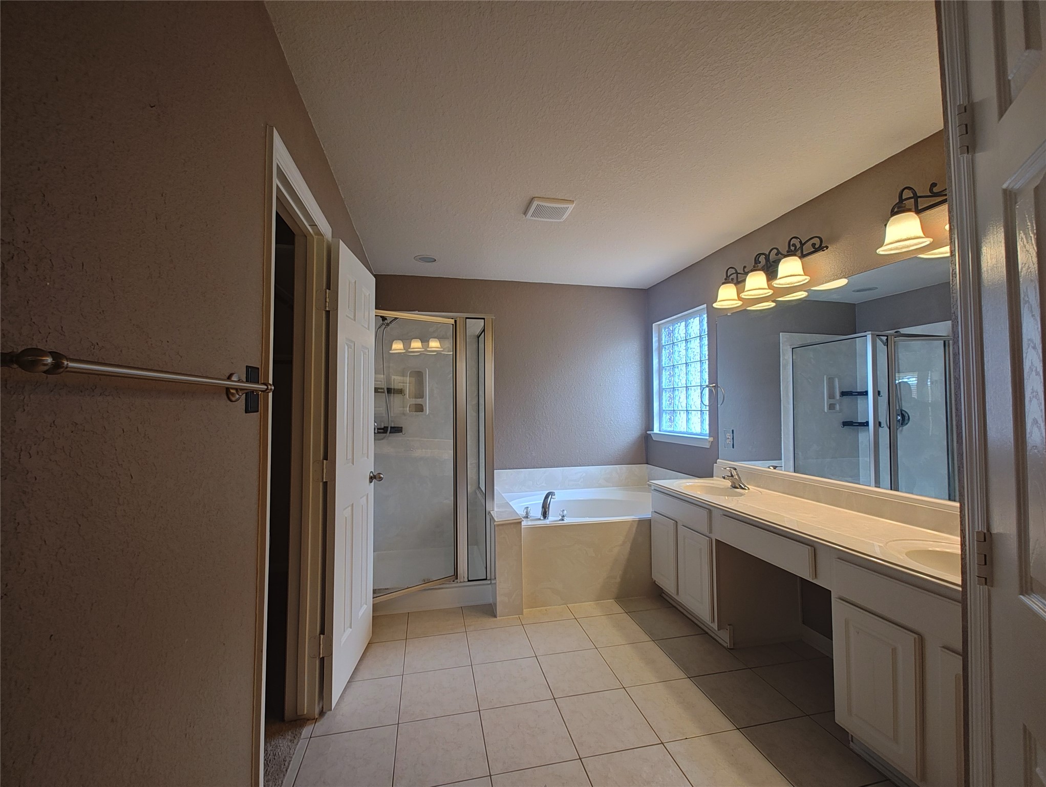 10918 Tattershall Lane Property Photo 14