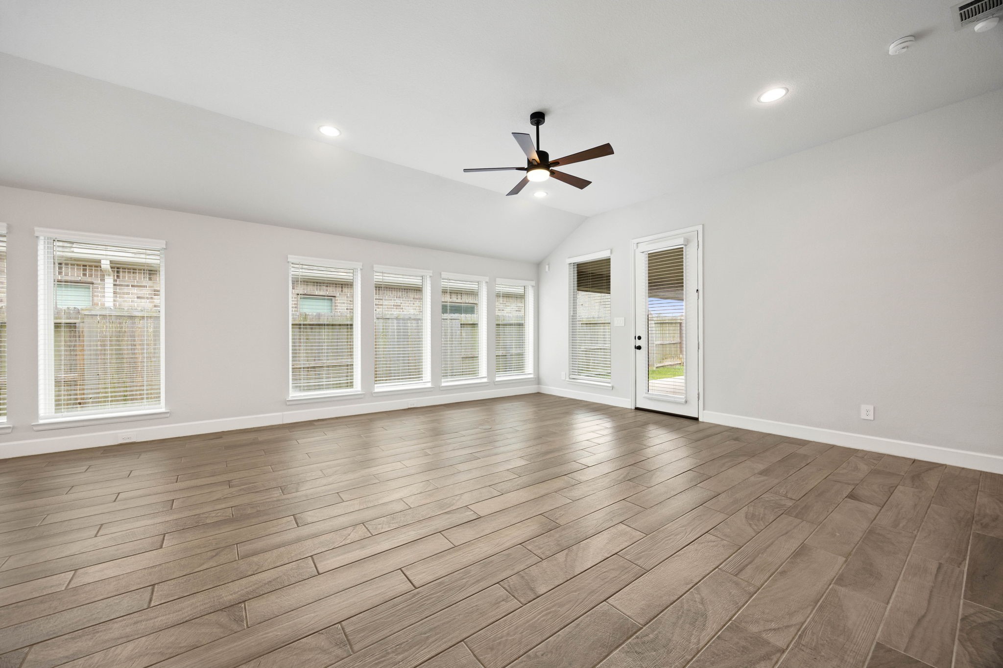 2122 Germander Lane Property Photo 20