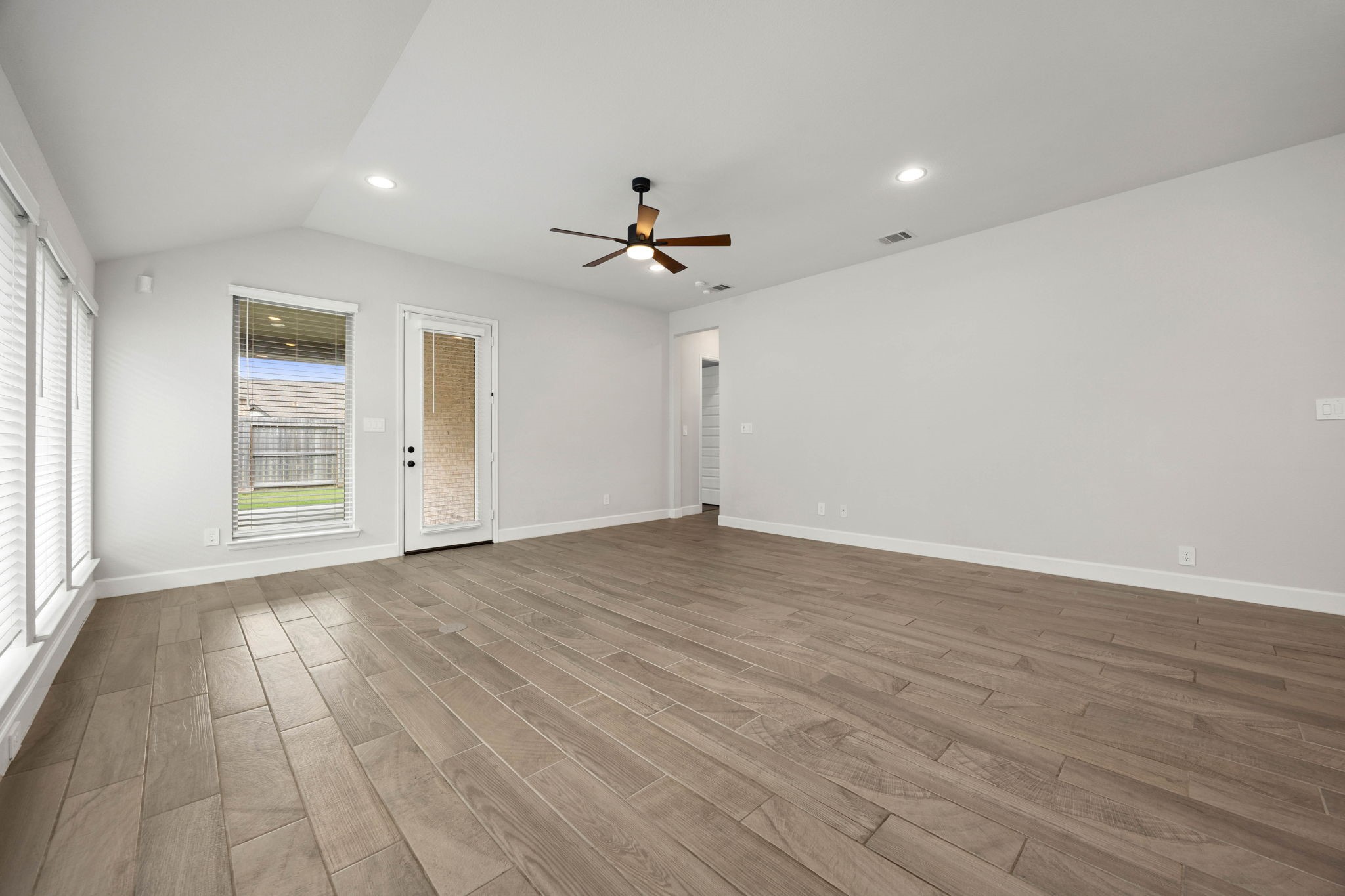 2122 Germander Lane Property Photo 23
