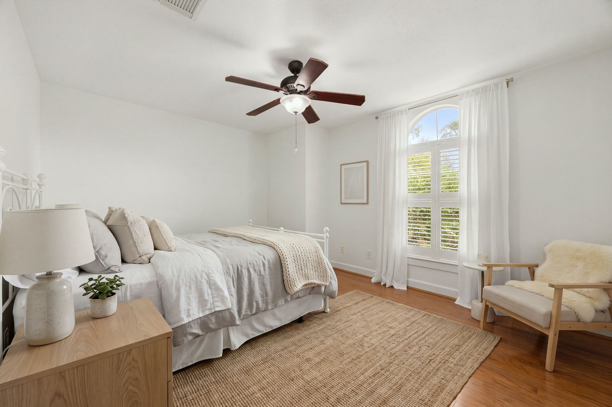 23 Pipers Meadow Street Property Photo 22