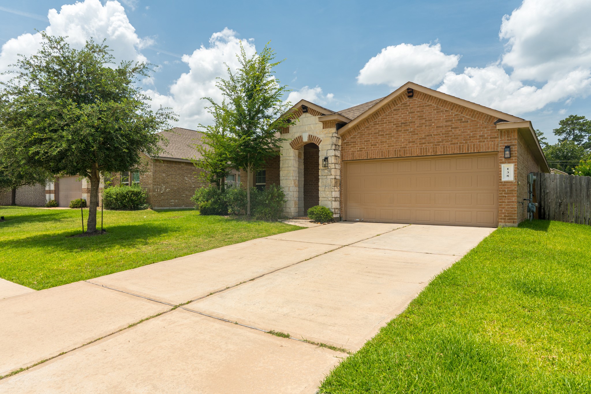138 Meadow Grove Drive Property Photo 5