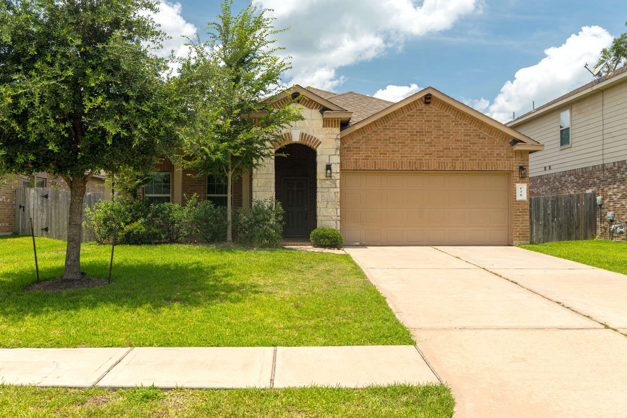138 Meadow Grove Drive Property Photo 6