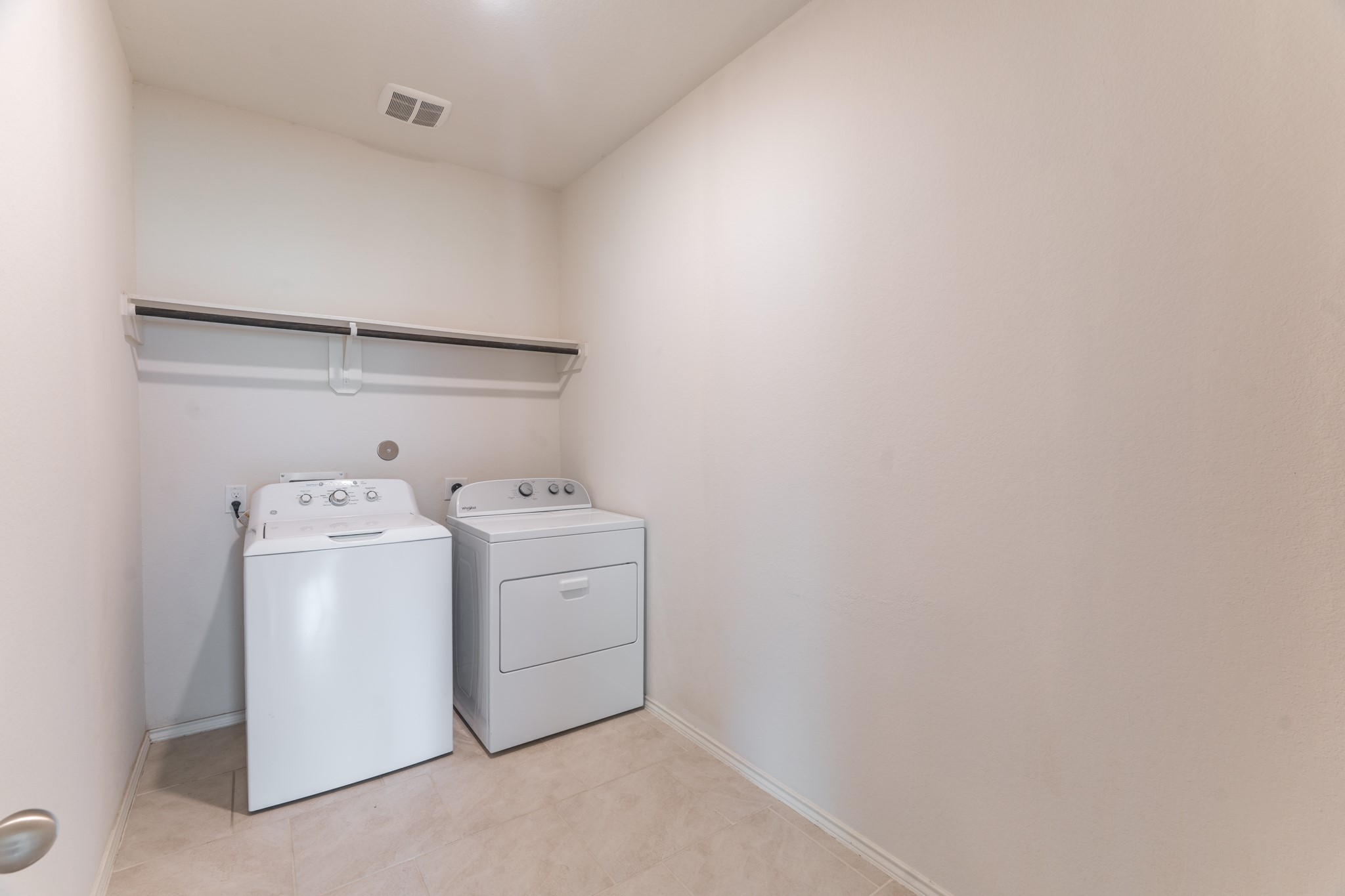 138 Meadow Grove Drive Property Photo 25