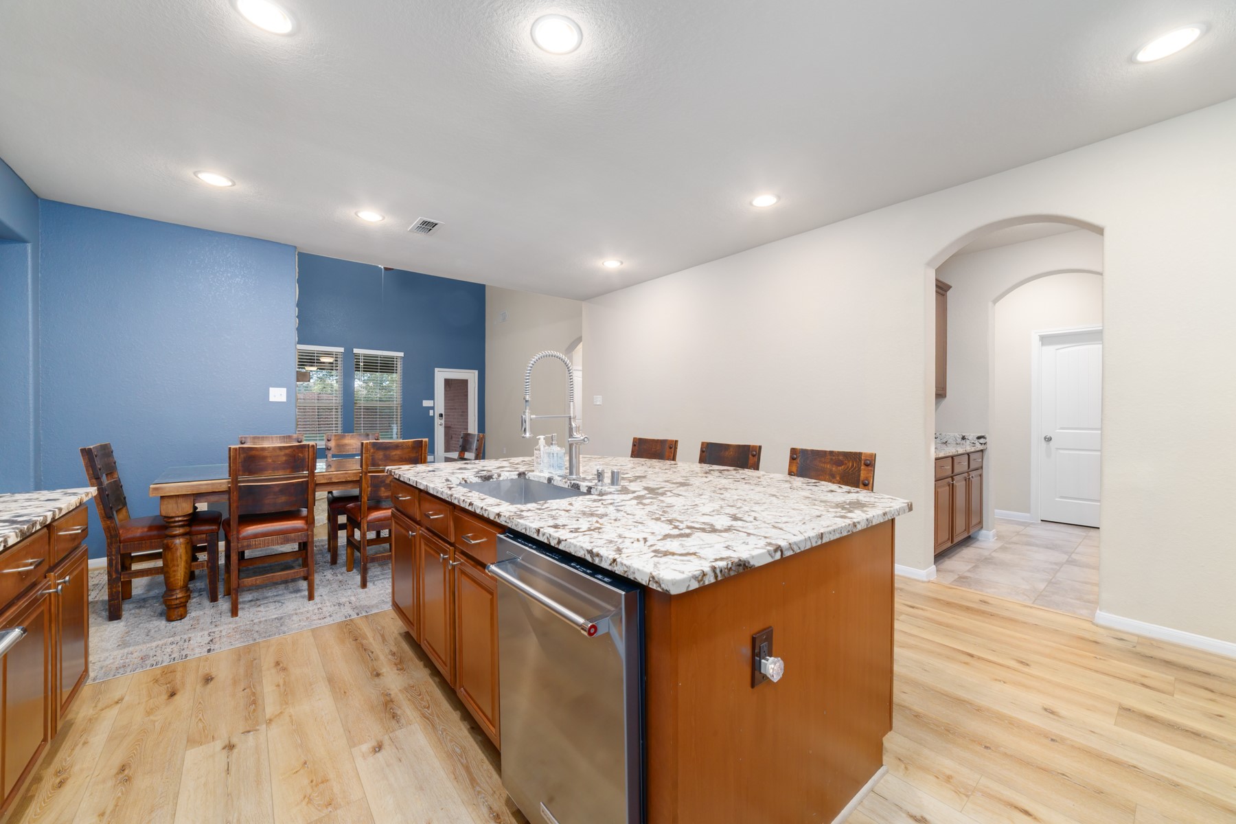 17003 Hinkley Glen Court Property Photo 13