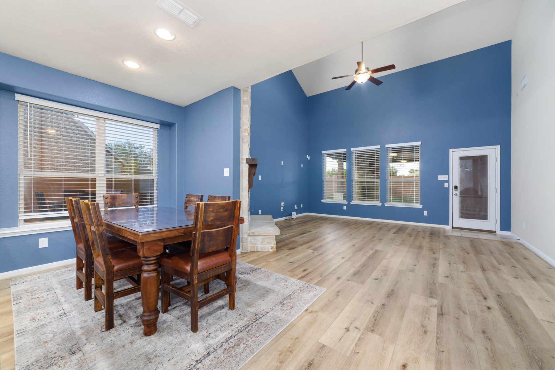 17003 Hinkley Glen Court Property Photo 14