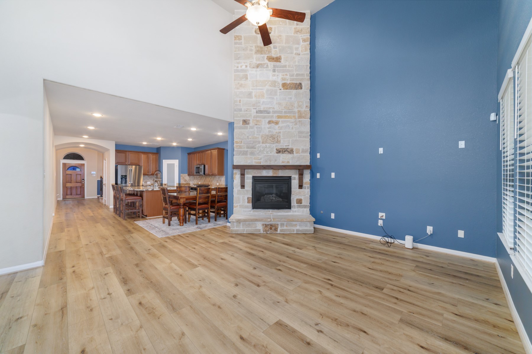 17003 Hinkley Glen Court Property Photo 16