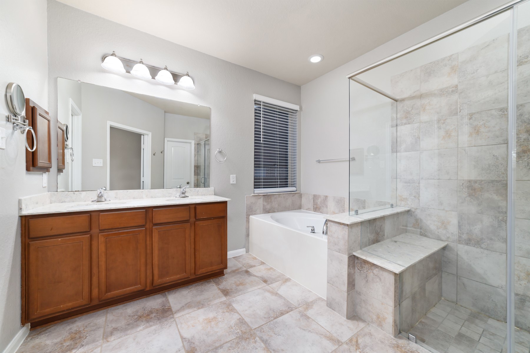 17003 Hinkley Glen Court Property Photo 22