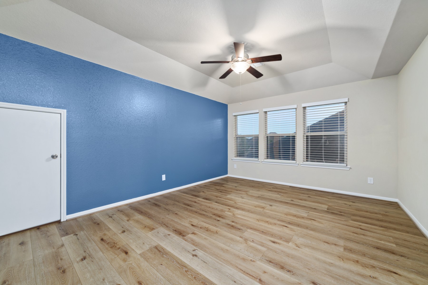17003 Hinkley Glen Court Property Photo 25