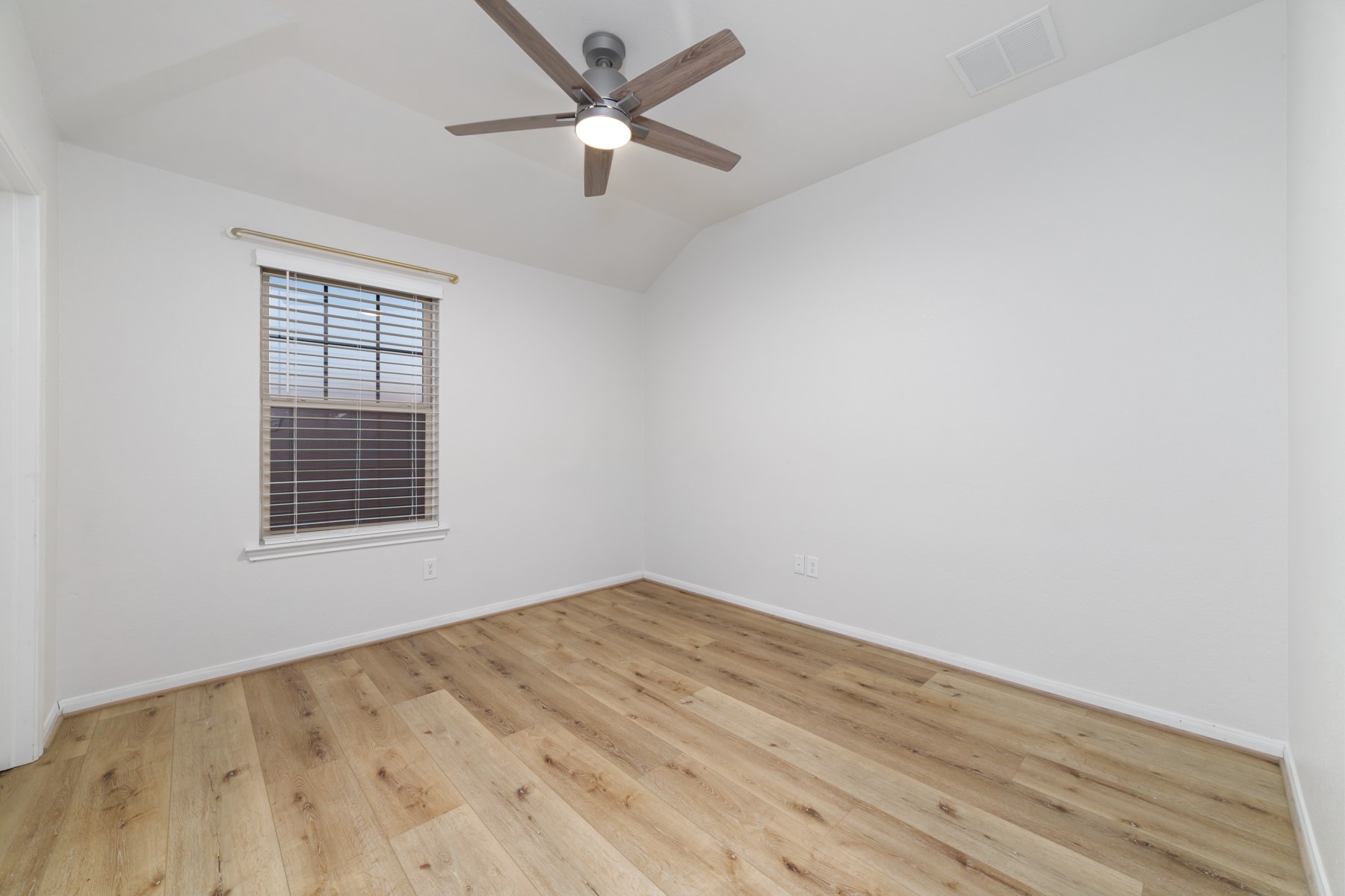 17003 Hinkley Glen Court Property Photo 29