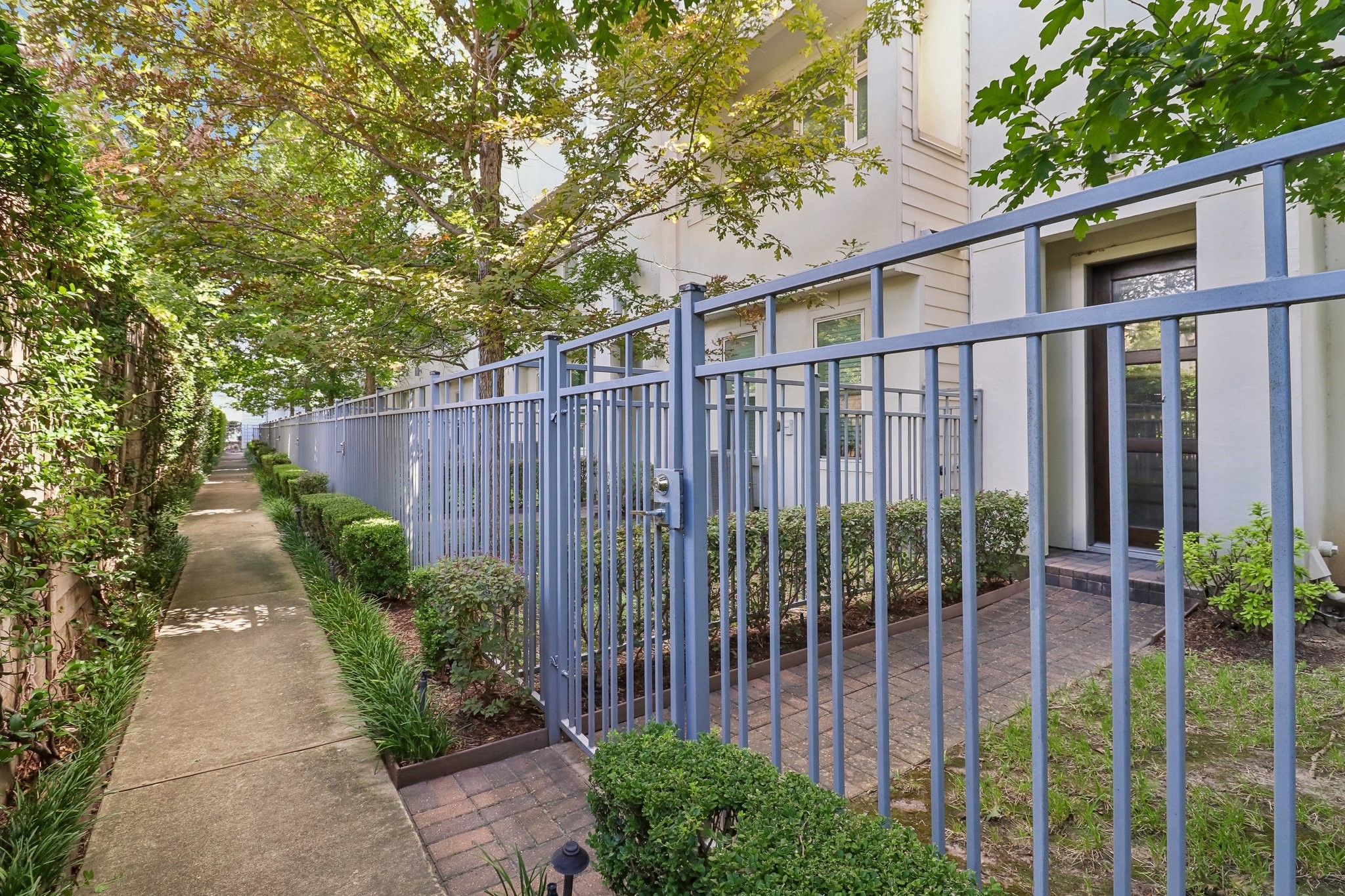 3115 Leeland Street Property Photo 2
