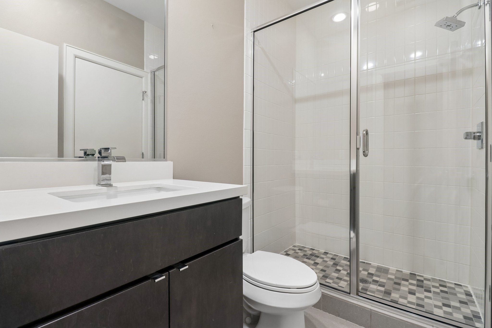 3115 Leeland Street Property Photo 6