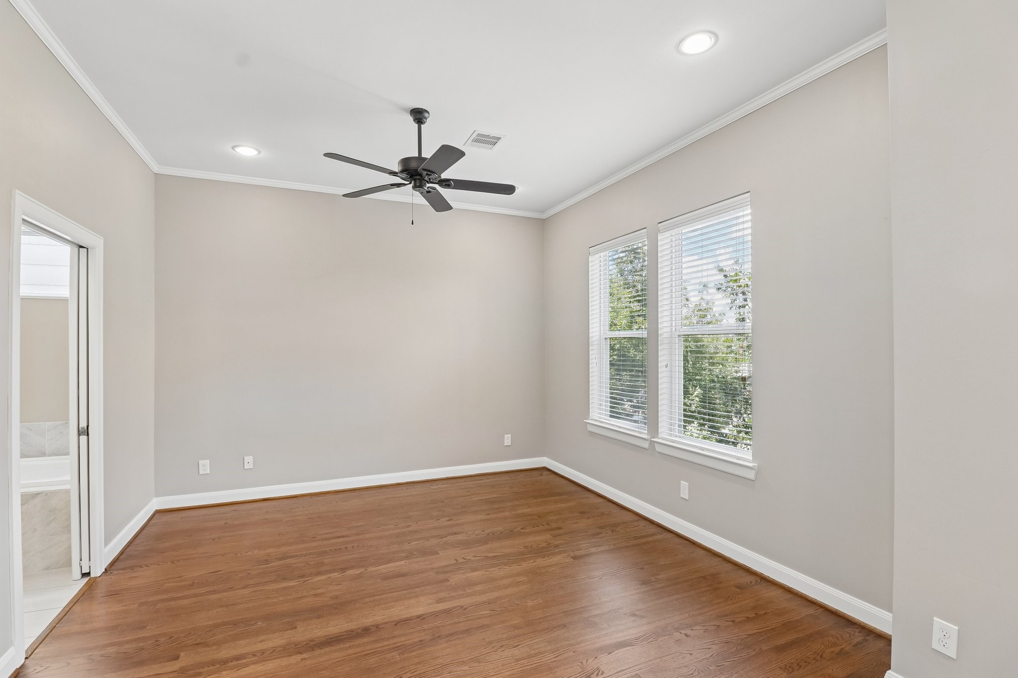 3115 Leeland Street Property Photo 19