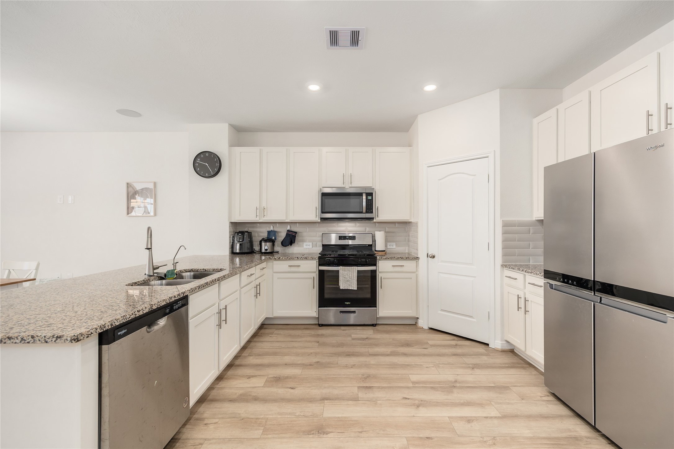8202 Leisure Point Drive Property Photo 16