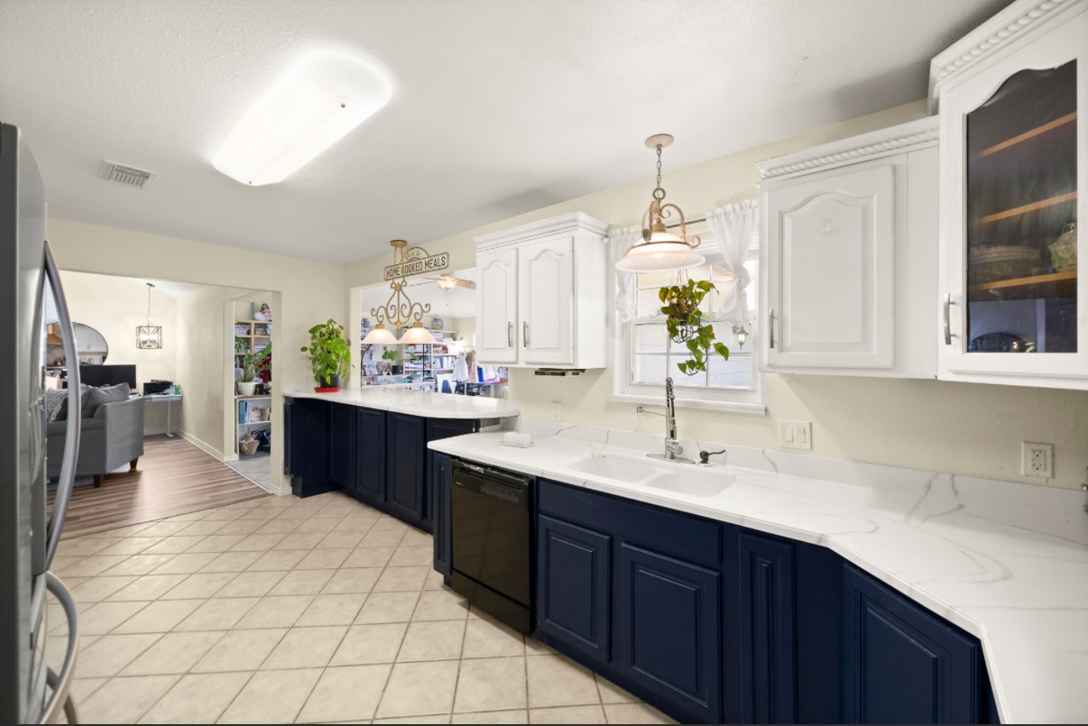7911 Jonquil Drive Property Photo 12