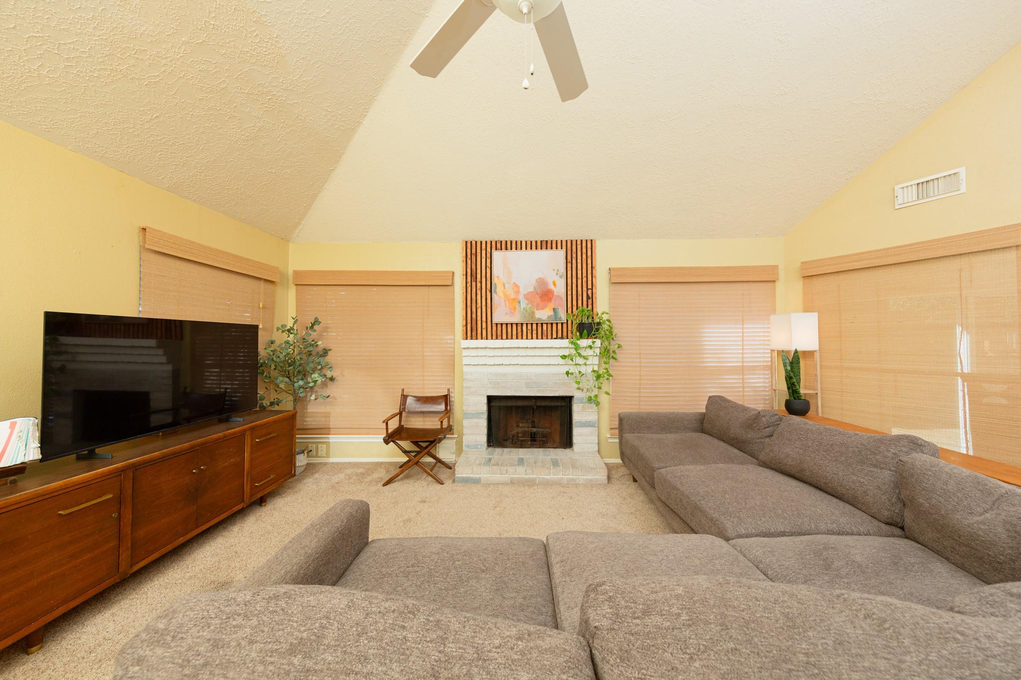 2107 Foundary Drive Property Photo 5