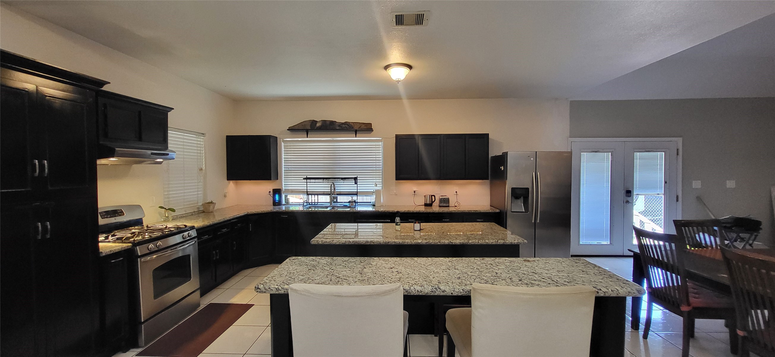 9734 La Vista Drive Property Photo 11