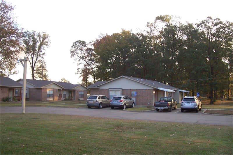 303 E Avenue Property Photo 2