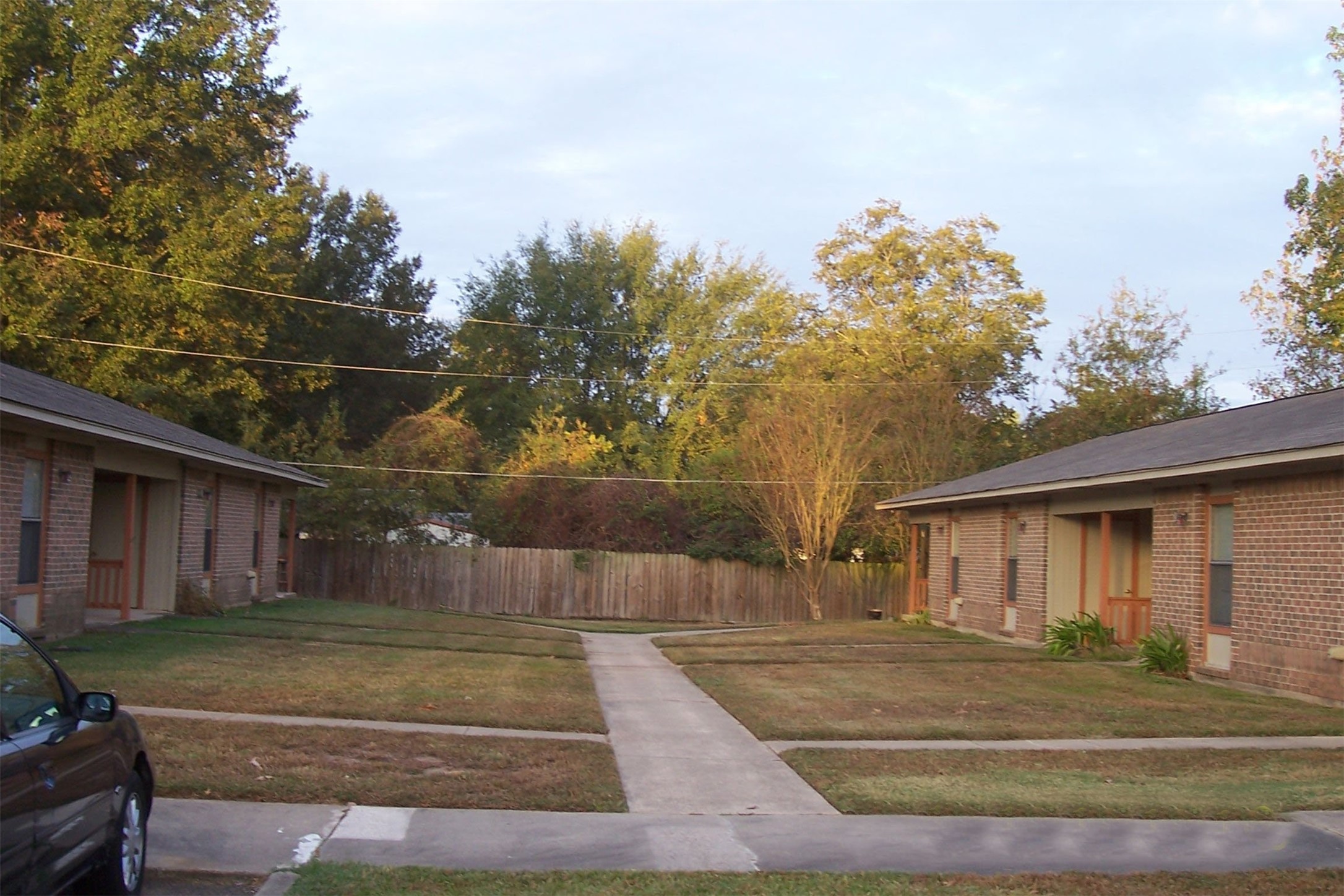 303 E Avenue Property Photo 3