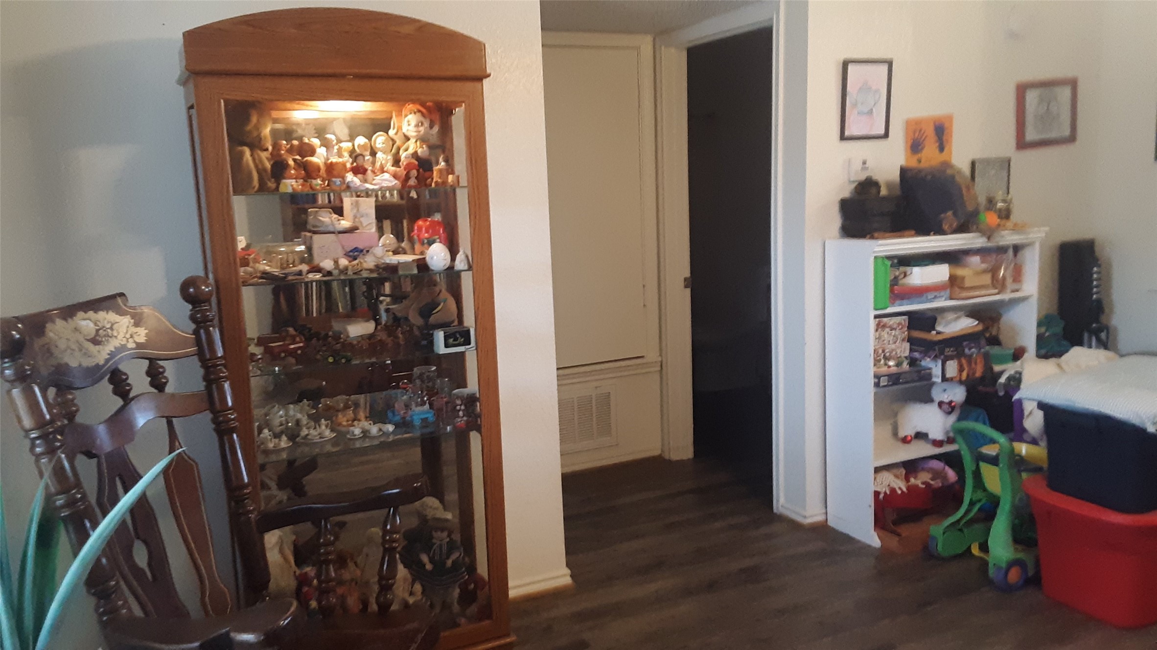 303 E Avenue Property Photo 11