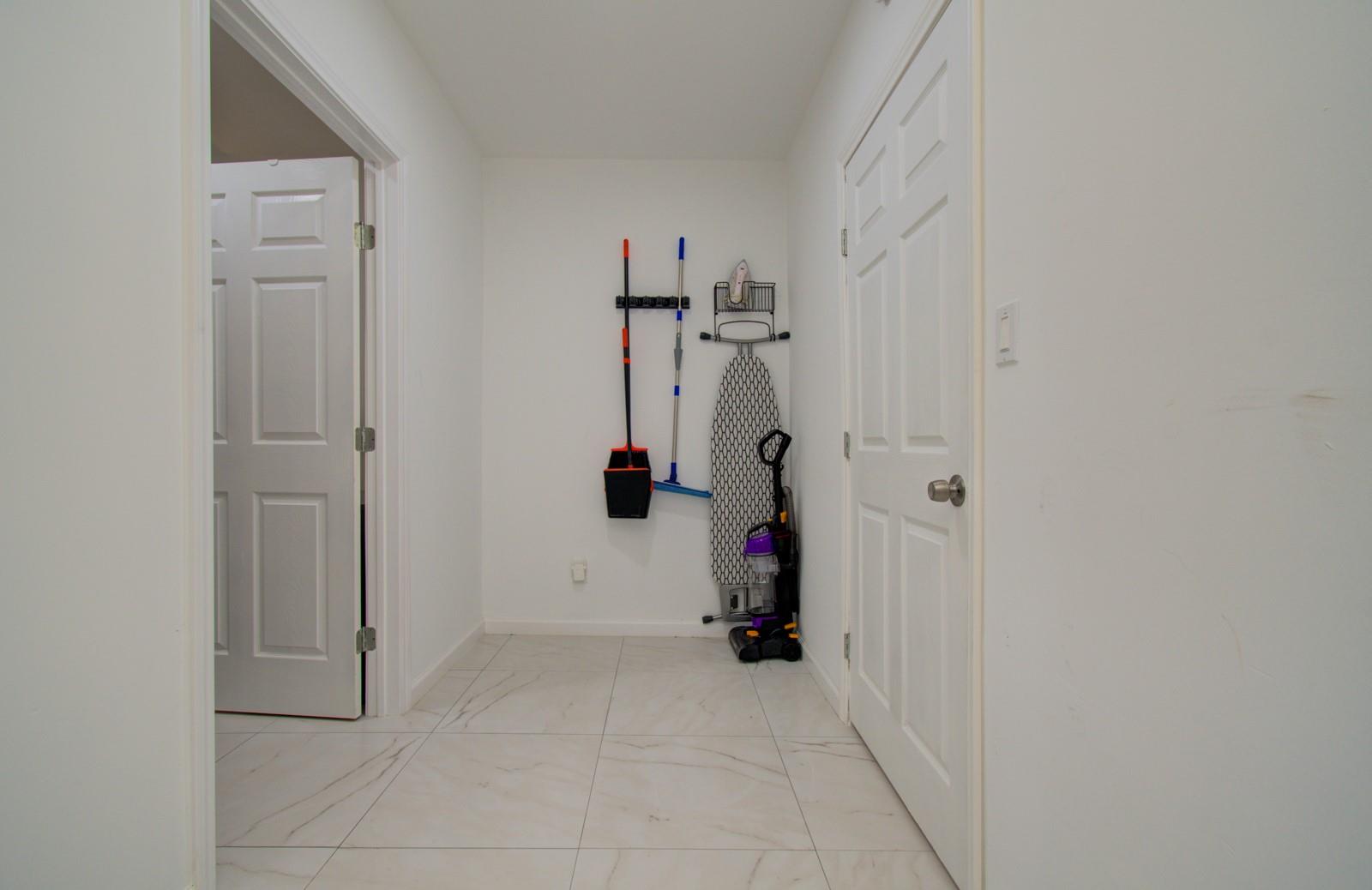 6403 Avenue Street, Houston Tx 77011 Property Photo 13