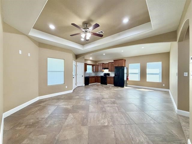 2850 Amber Avenue Property Photo 4