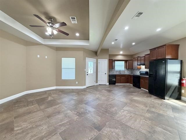 2850 Amber Avenue Property Photo 6