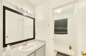 8405 Wilcrest Drive 2902 Property Photo 8