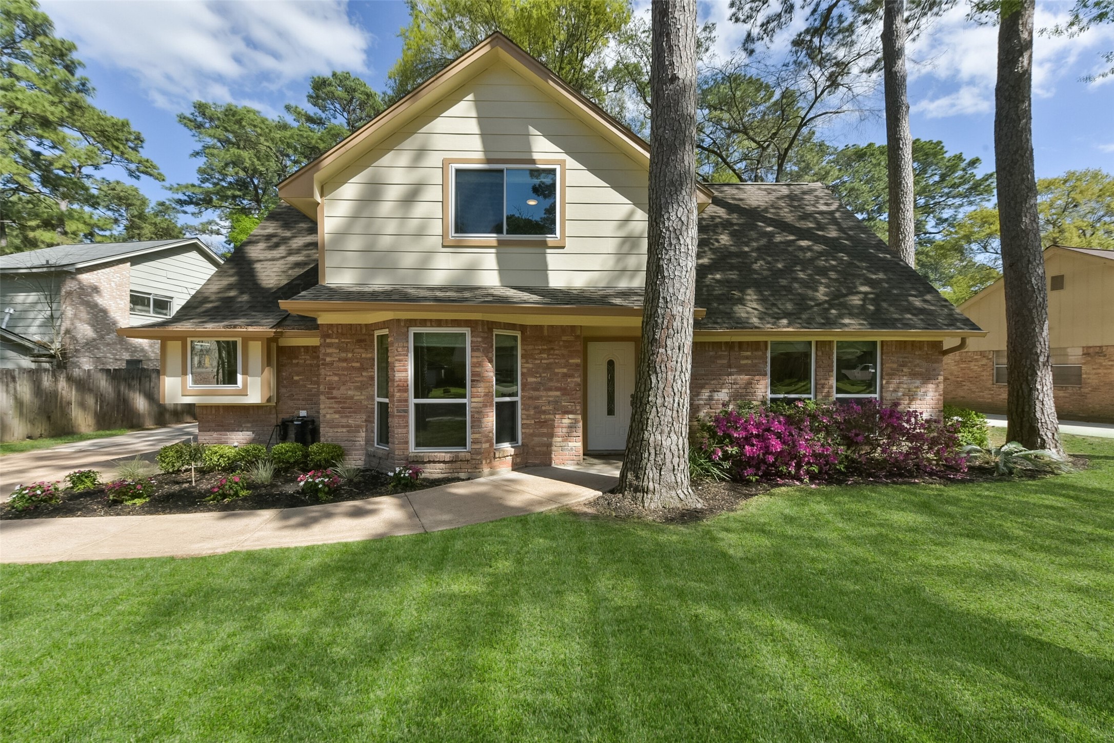 14918 Shady Bend Drive Property Photo 1