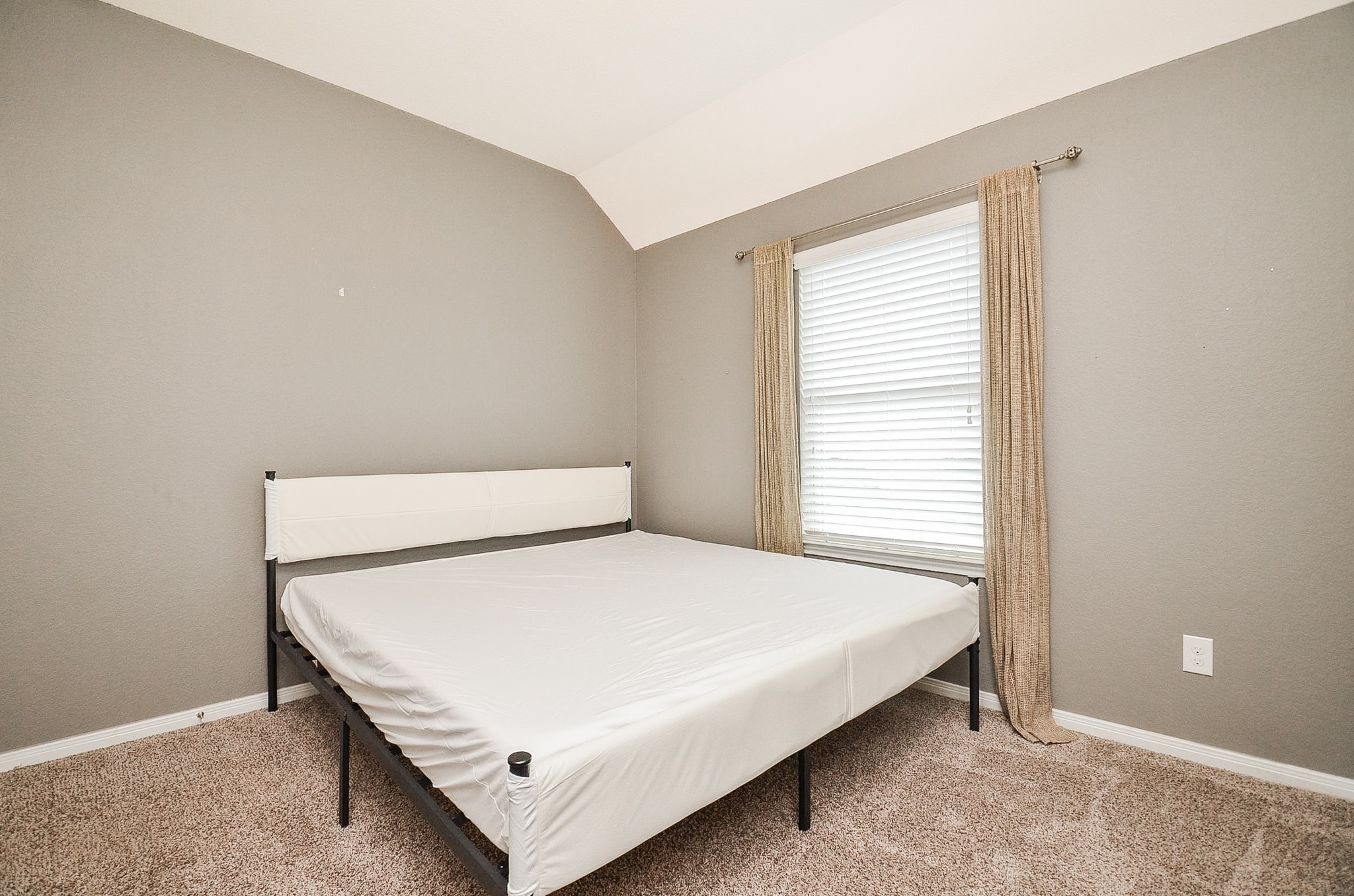 23214 Verita Court Property Photo 18
