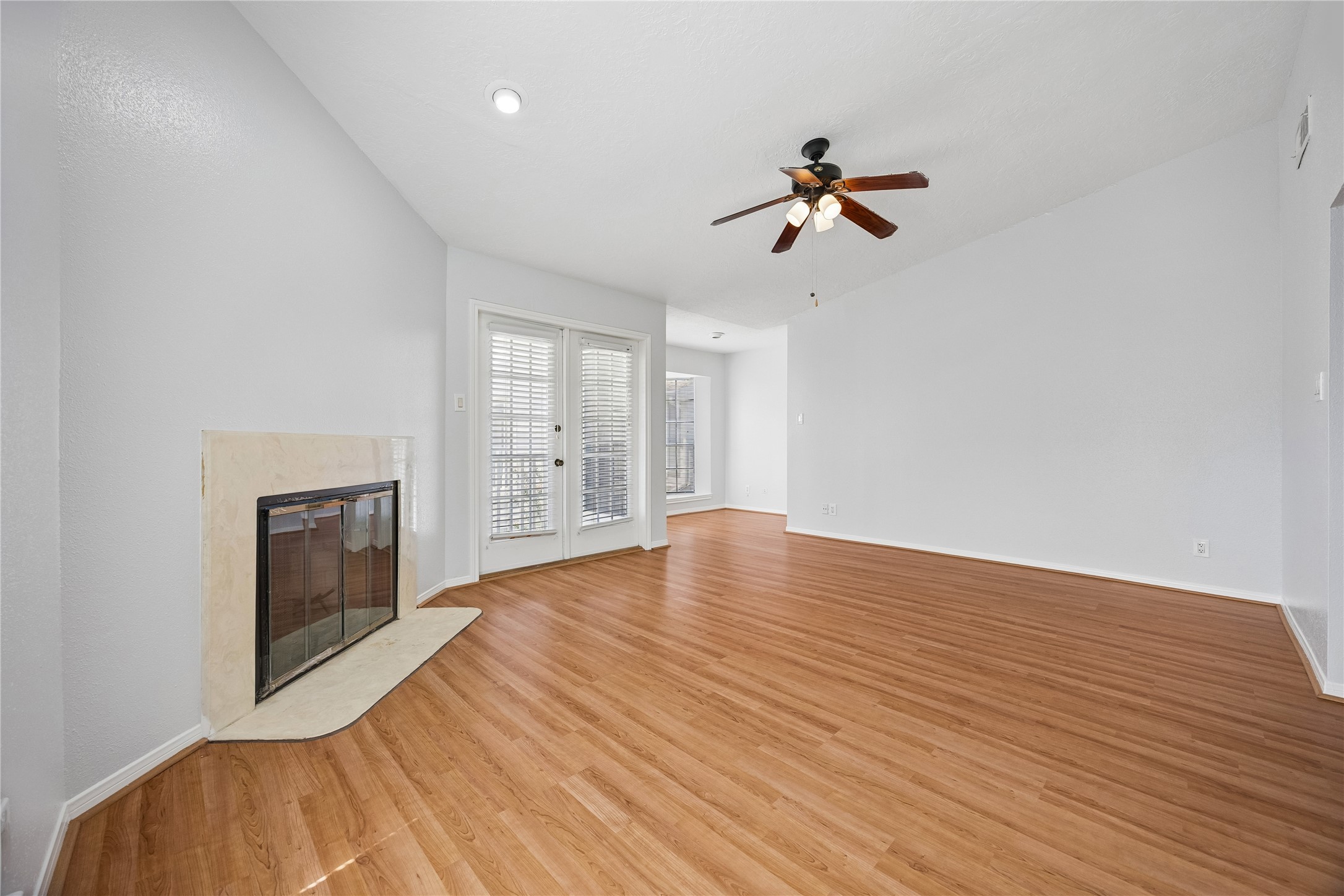 1911 Bering 8 Property Photo 15