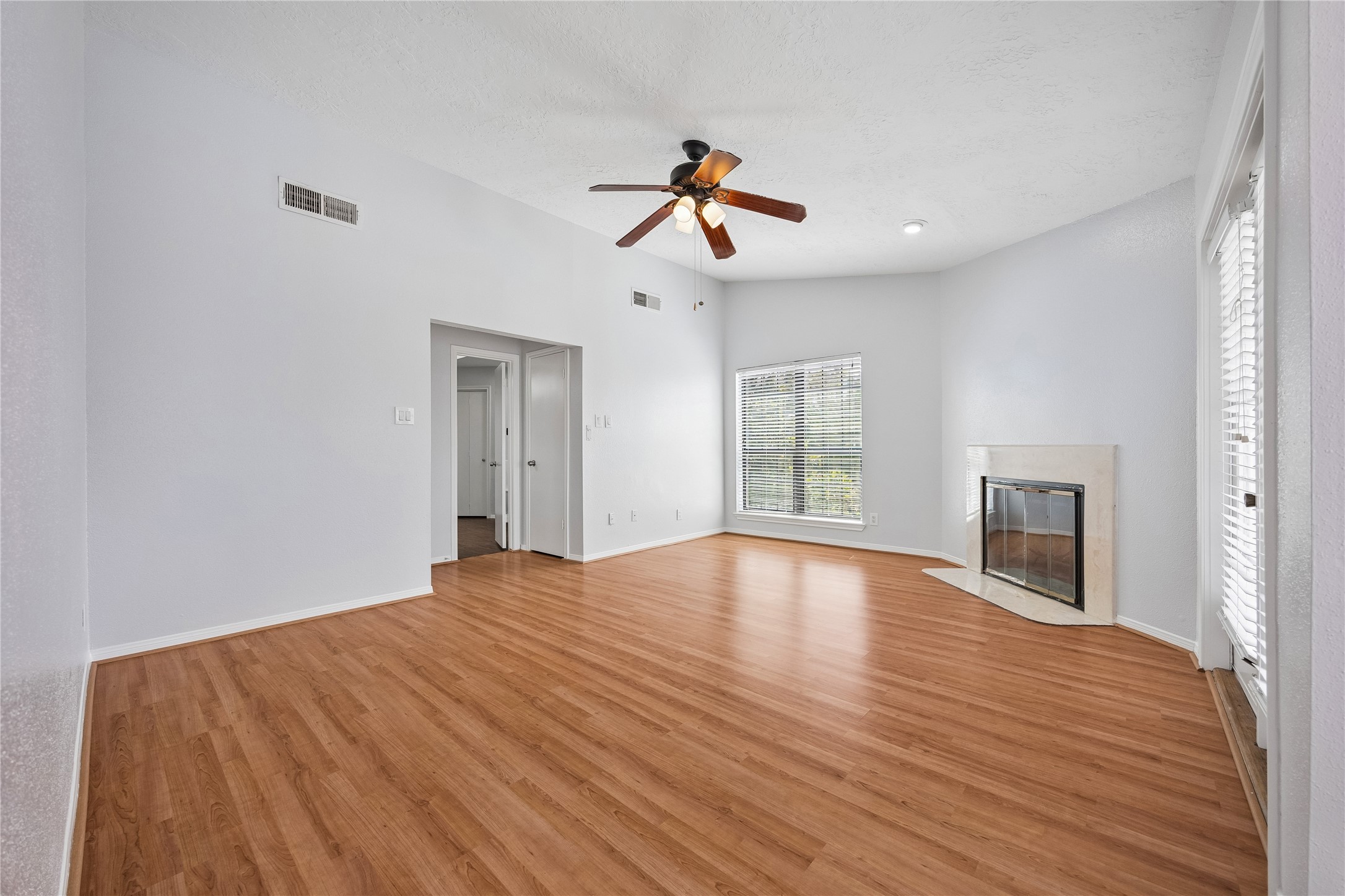 1911 Bering 8 Property Photo 16