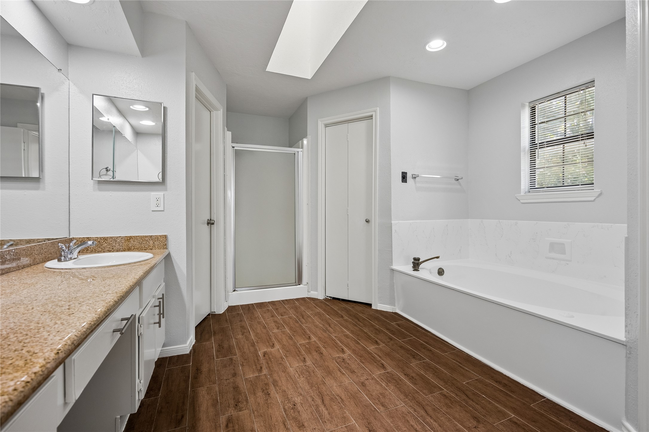 1911 Bering 8 Property Photo 19