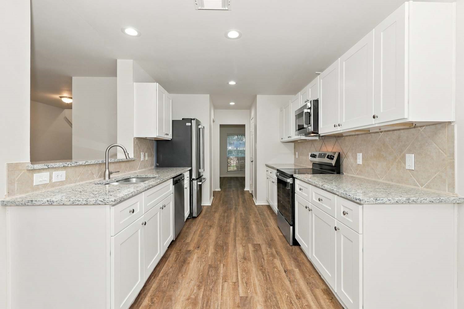 1415 Mcgee Lake Court Property Photo 8