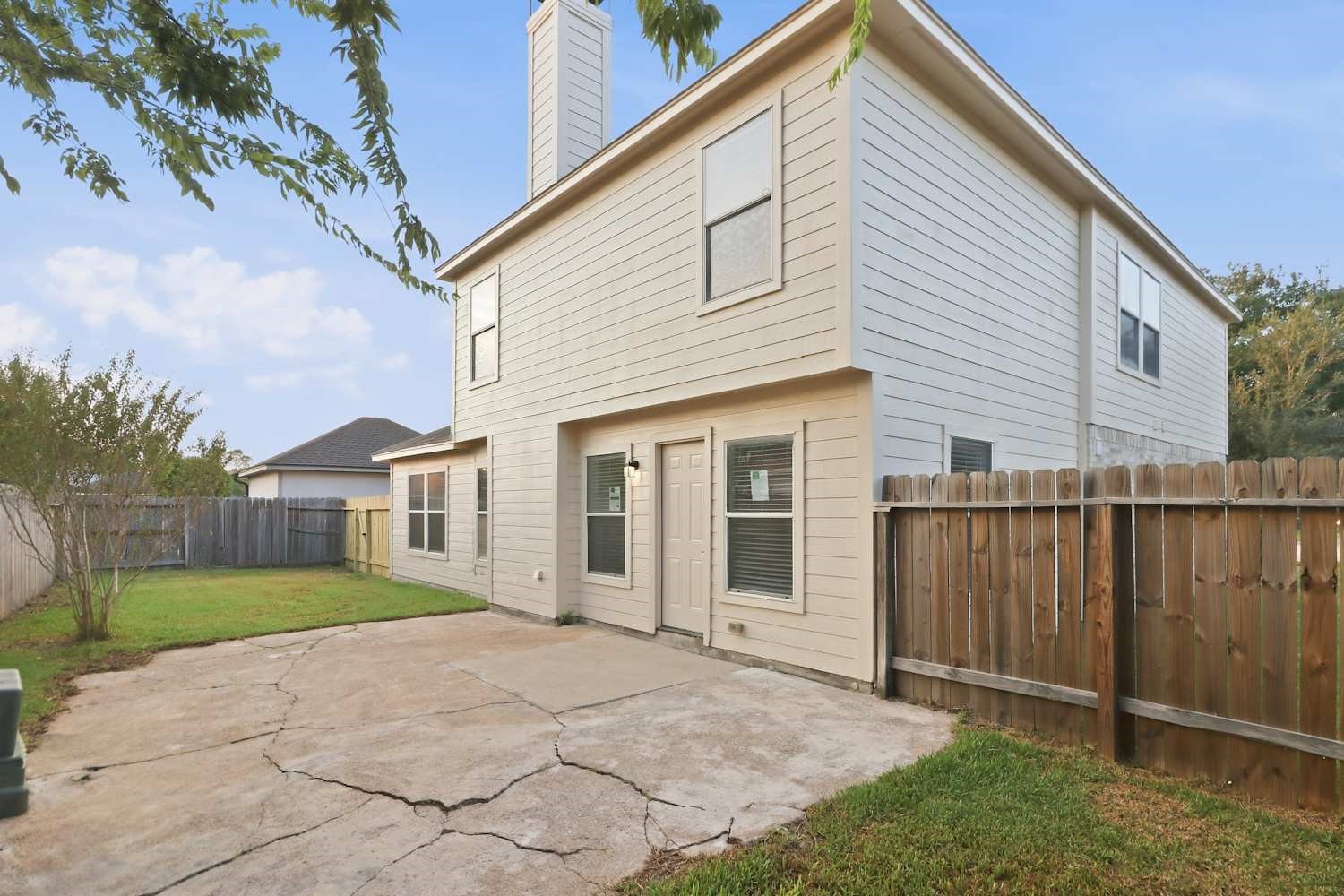 1415 Mcgee Lake Court Property Photo 17