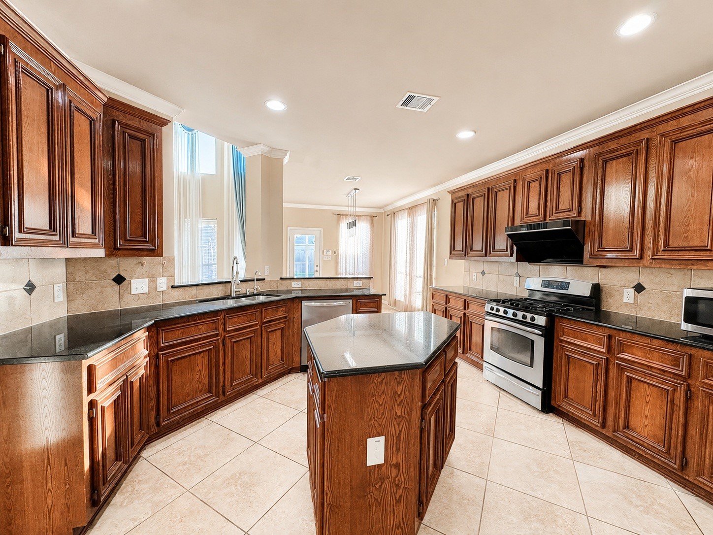 4618 Ambrosia Springs Lane Property Photo 19