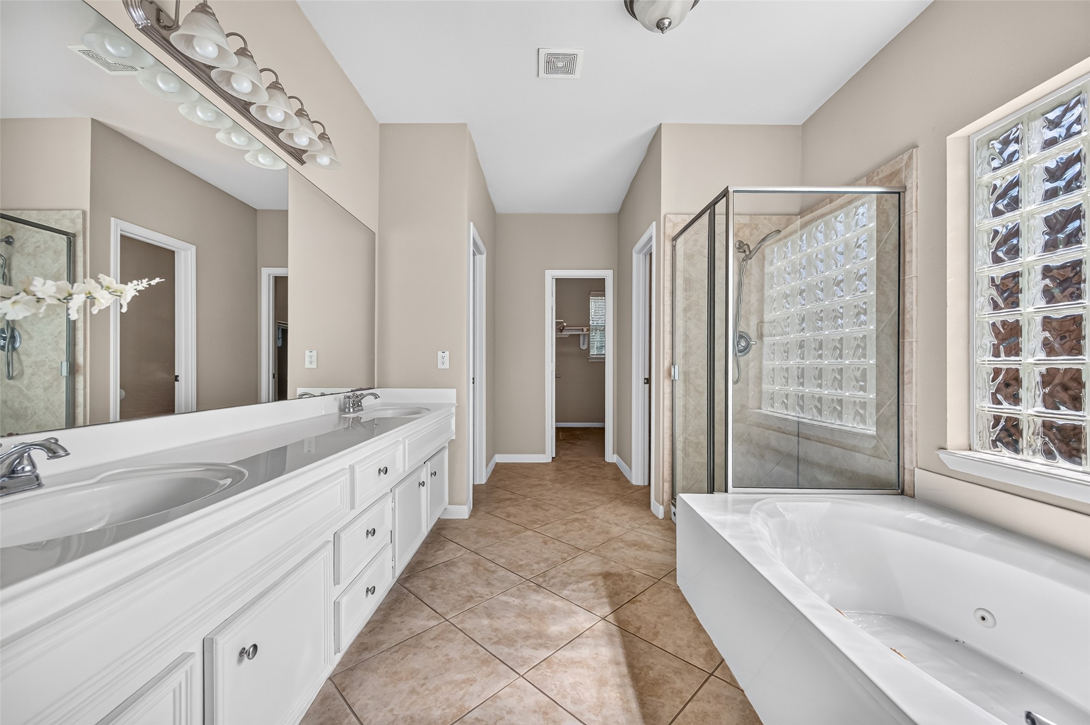 4618 Ambrosia Springs Lane Property Photo 22